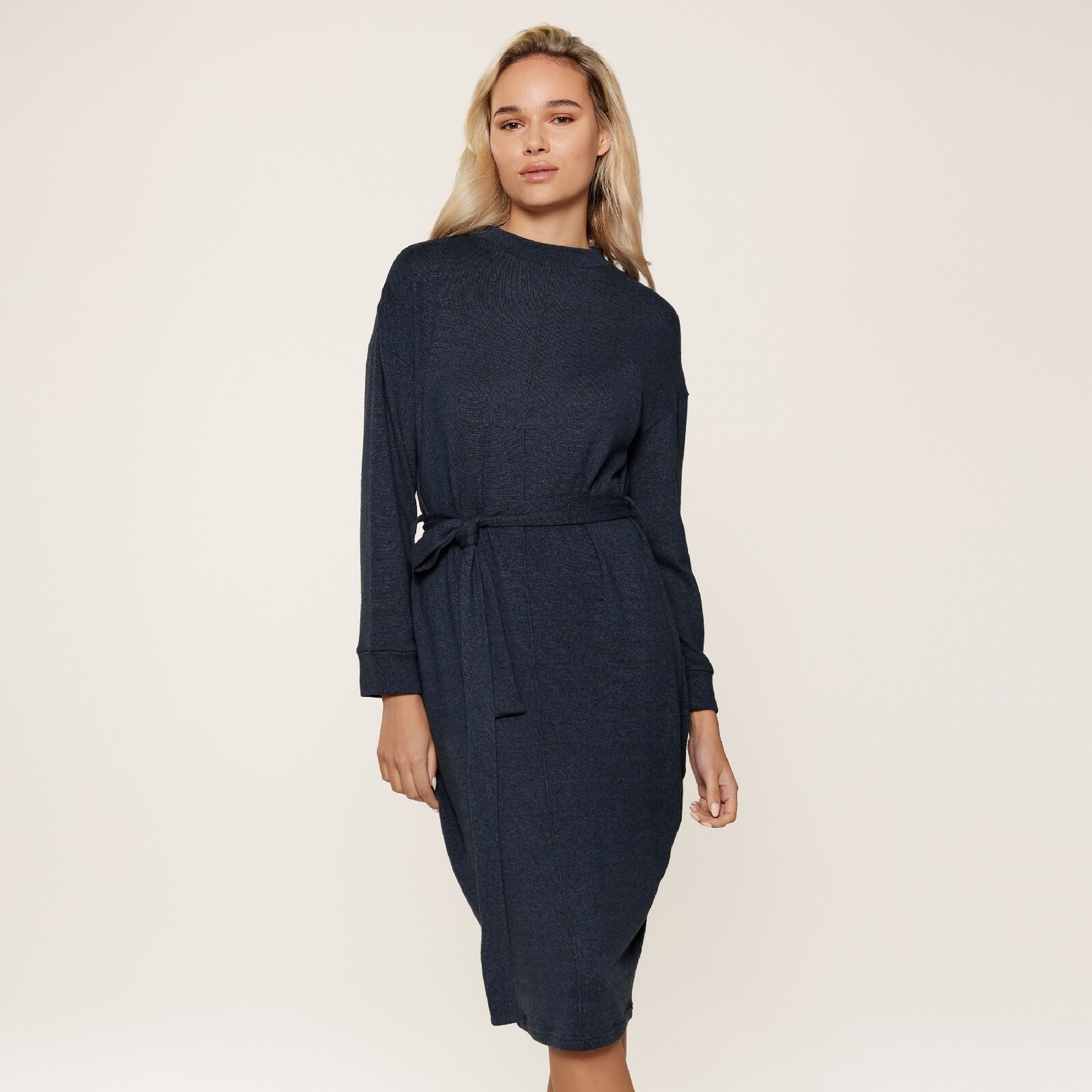 Kleid Kleid, LINGADORE