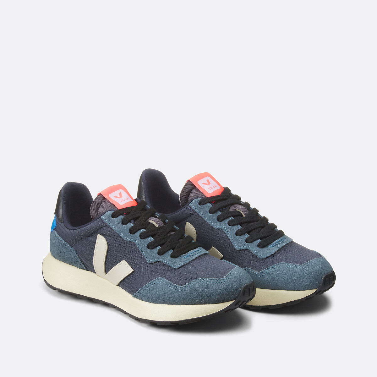 Paulistana Trainers, VEJA