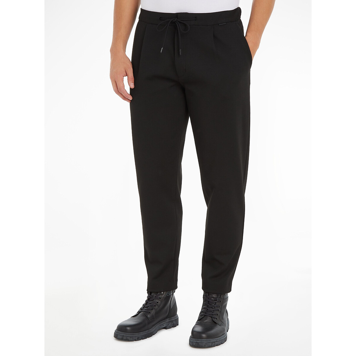 Buy Black Billie Tapered Pant Online - Forever New