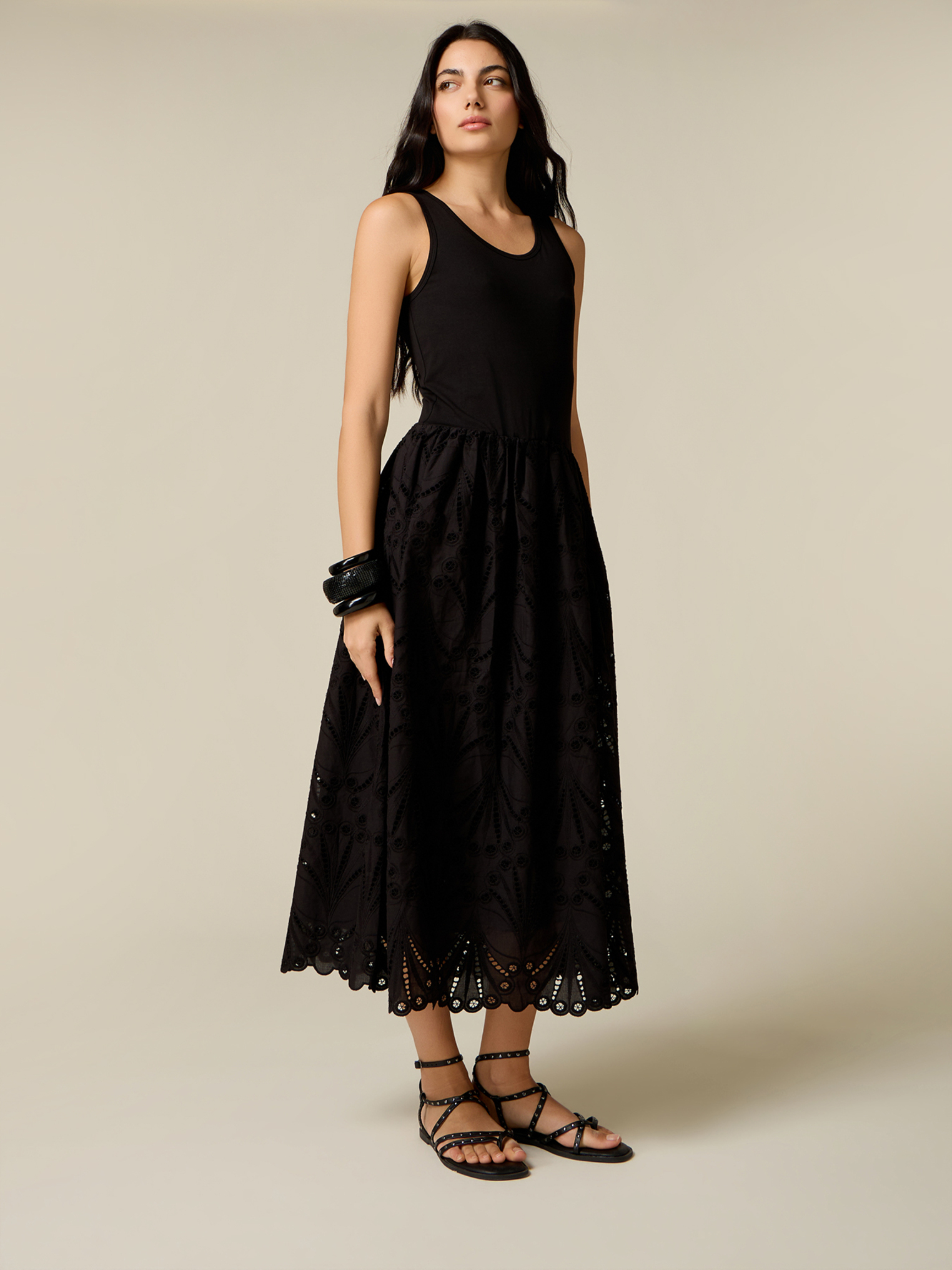 Robe longue avec jupe en broderie anglaise, OLTRE