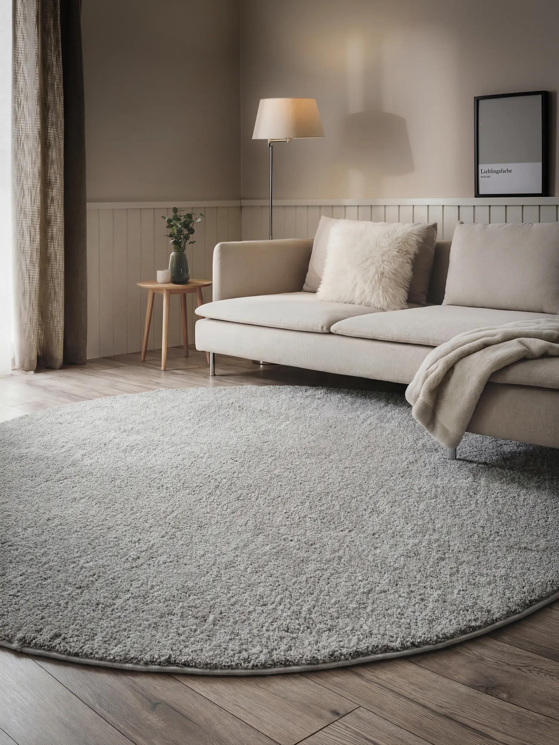 Tapis à poils longs rond SODA, BENUTA