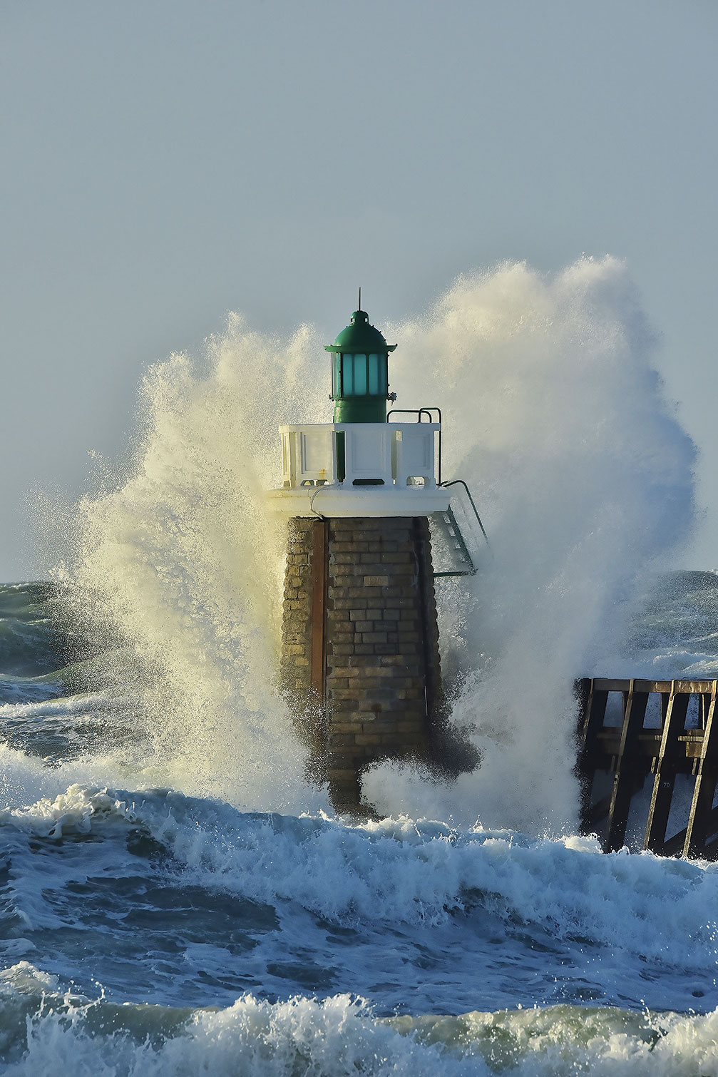 Tableau tempête sur le phare, HEXOA