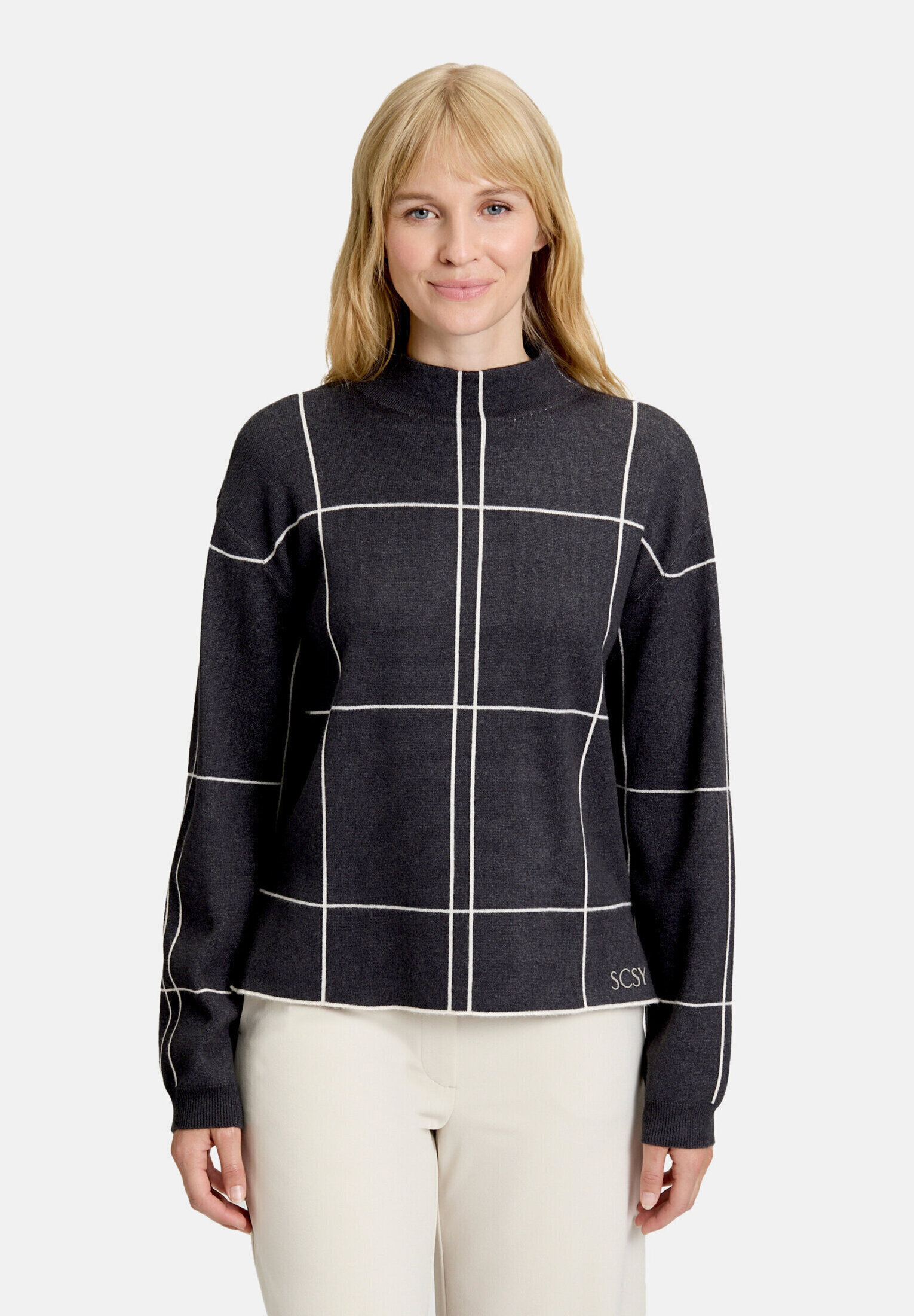 Pull-over en maille à carreaux, BETTY BARCLAY