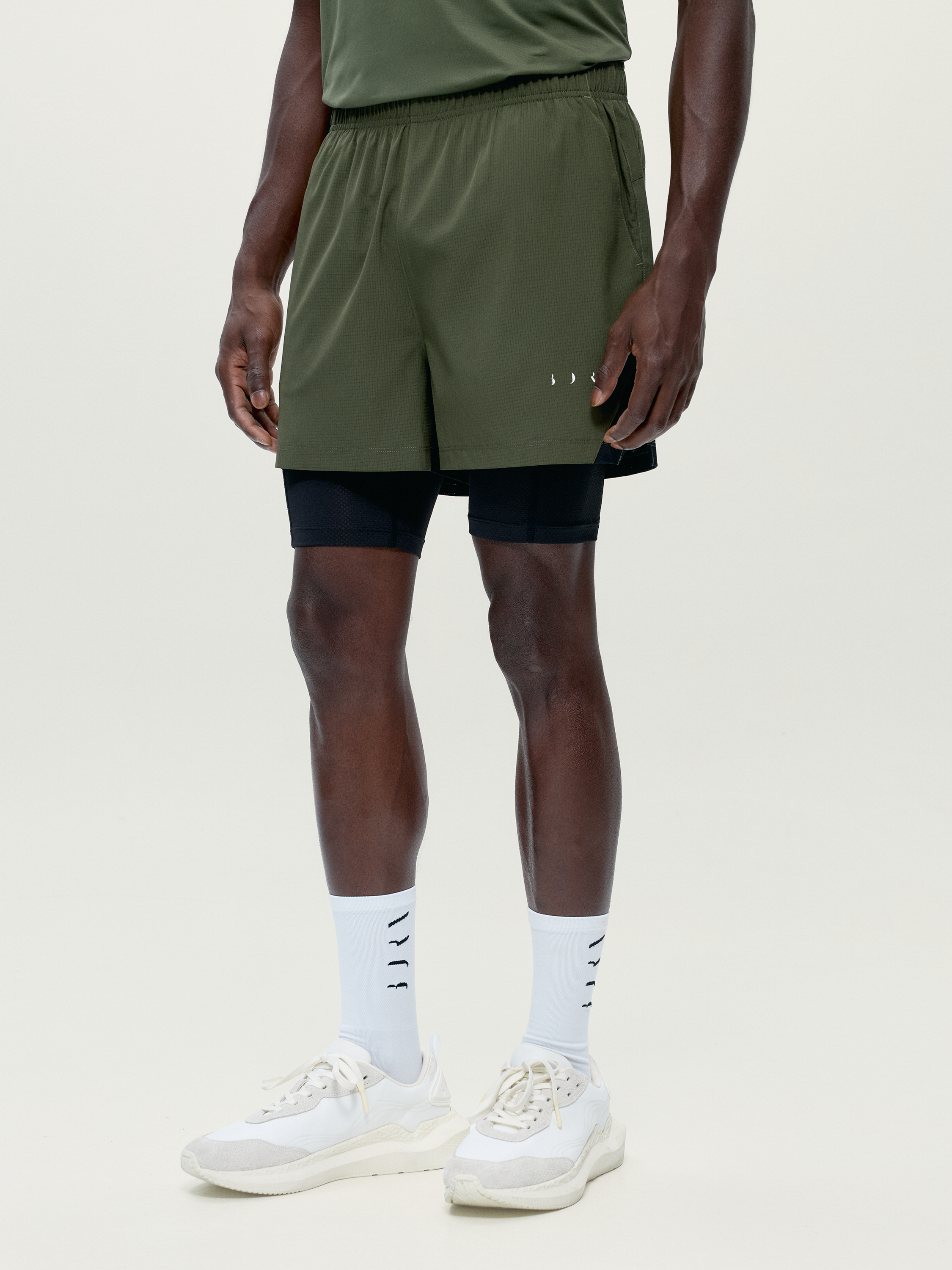 Short de sport homme Strider 2 en 1 avec short intérieur avec poches, BORN