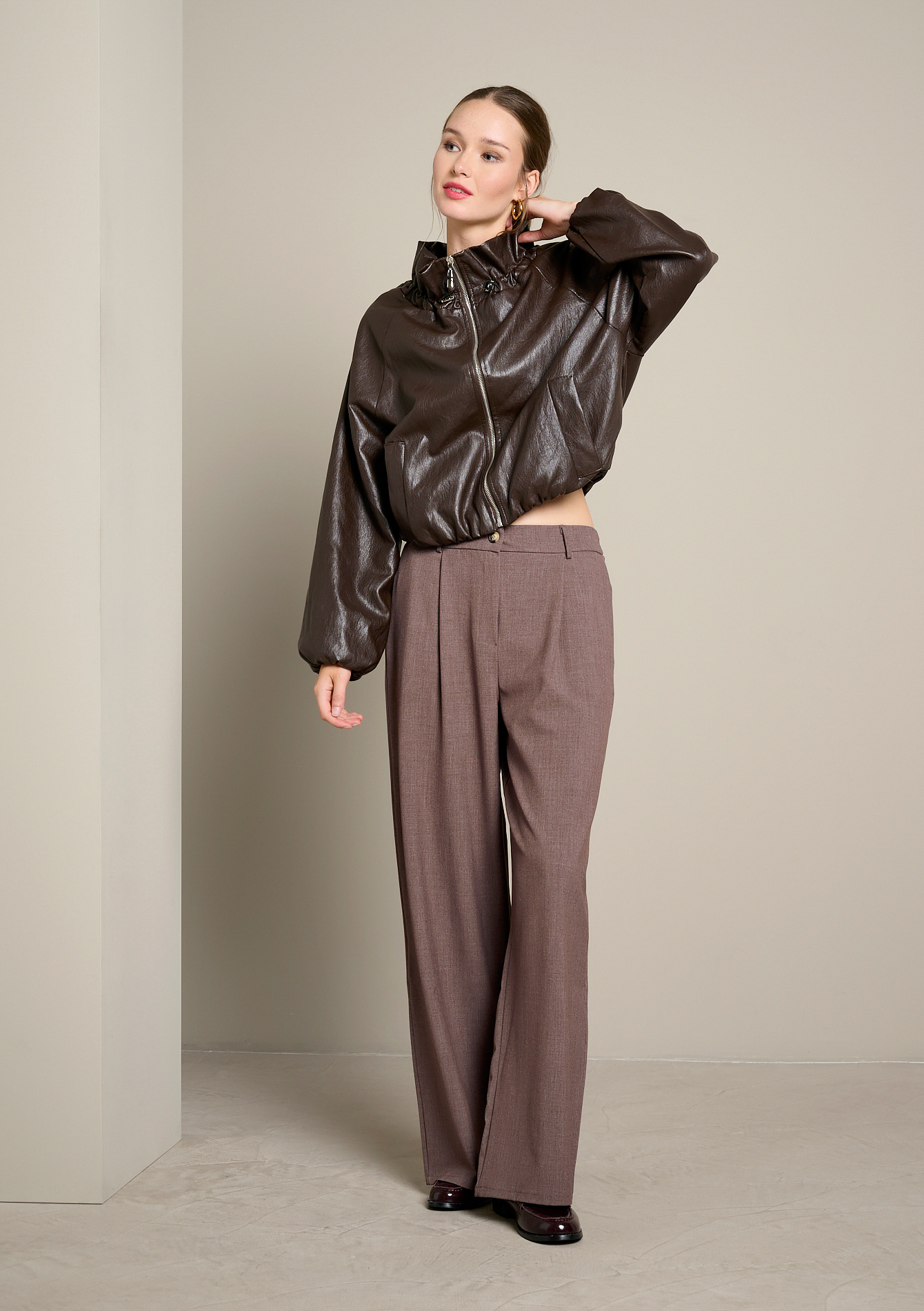 Pantalon tailleur large, LOLALIZA