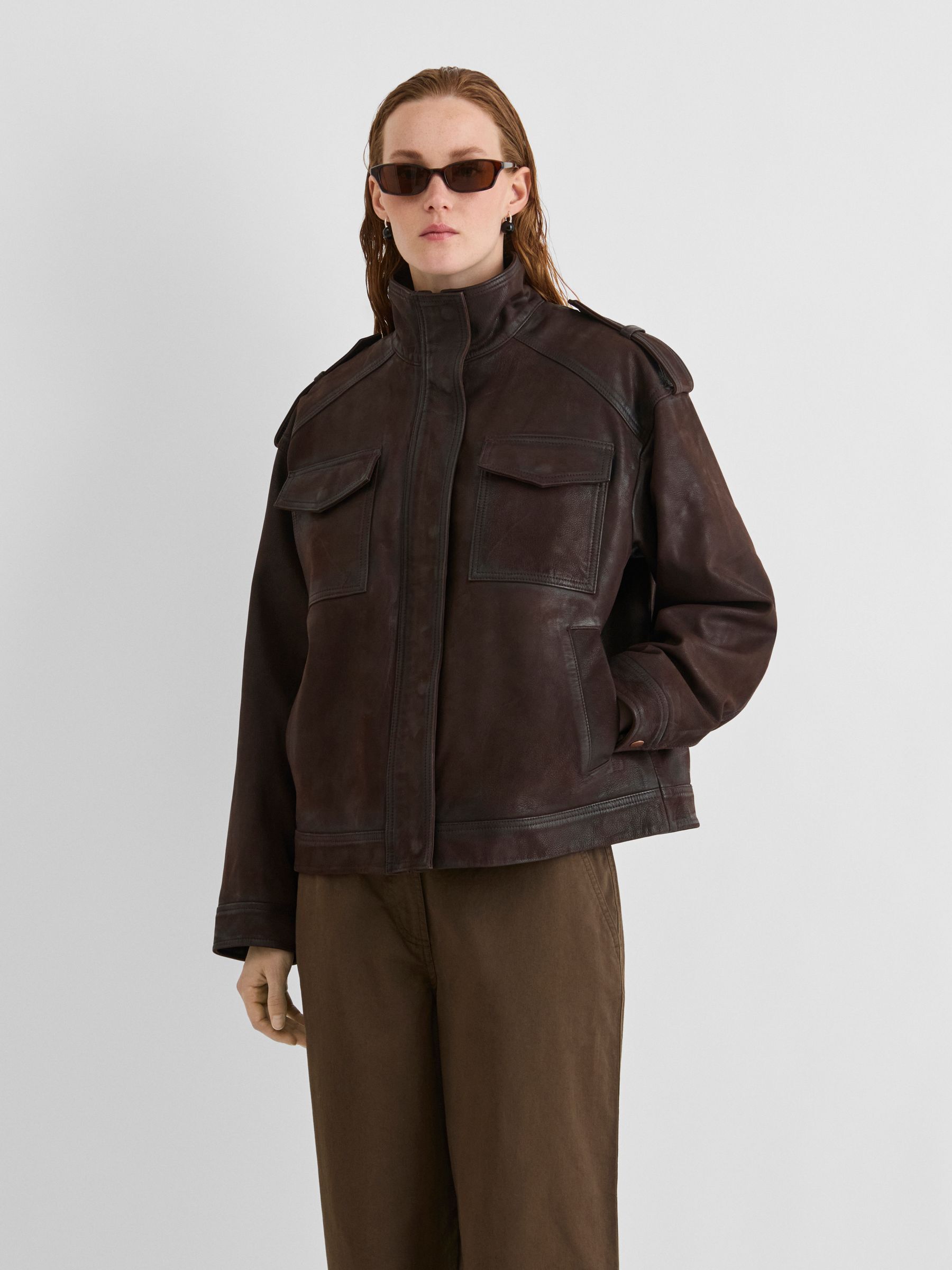 Veste, ROUGE EDIT