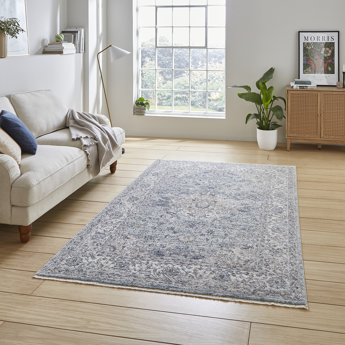 Vintage Border Faded Rug, SO'HOME