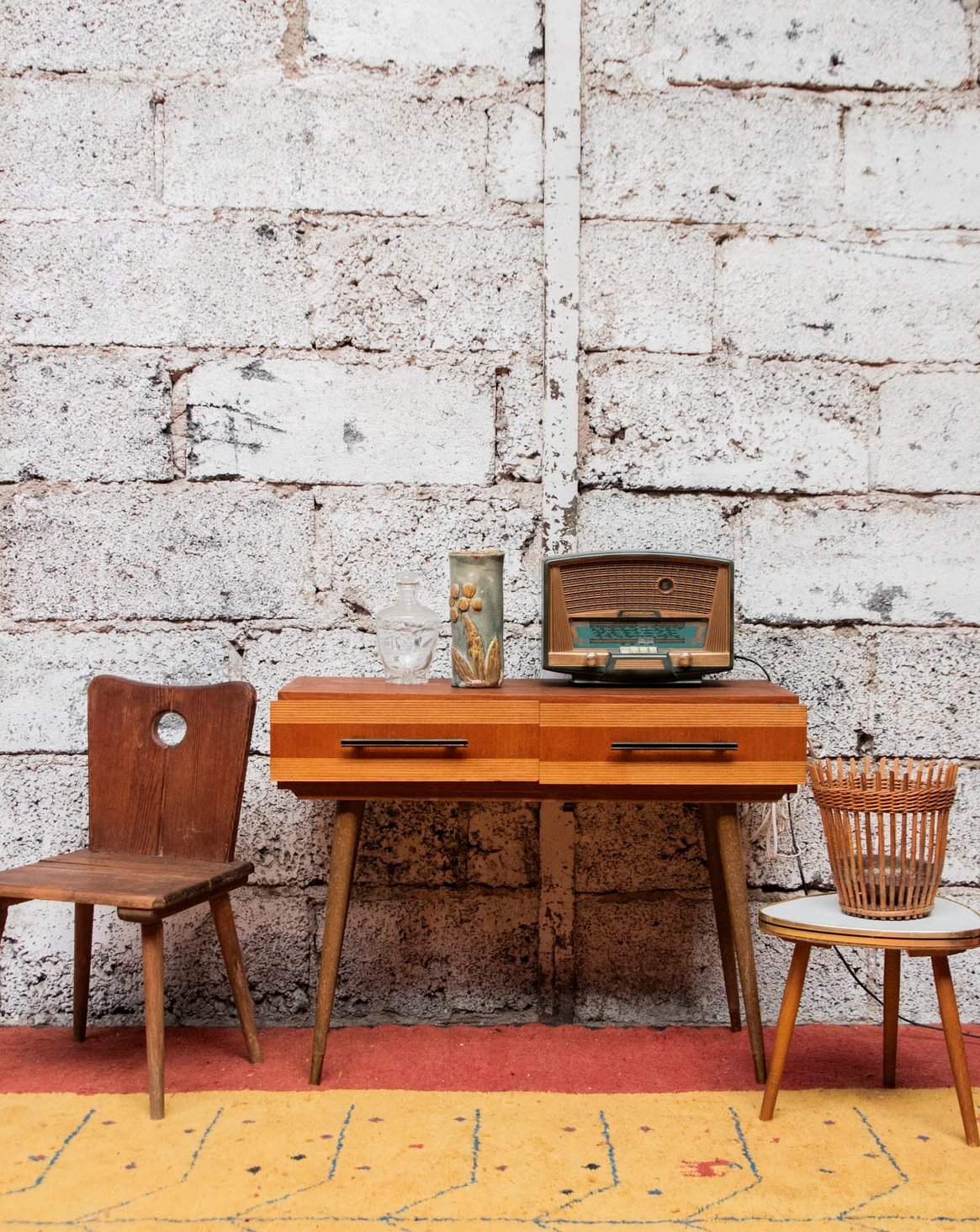 Table d'appoint scandinave en bois Hanna N°1254 - Bon état, DEBONGOUT