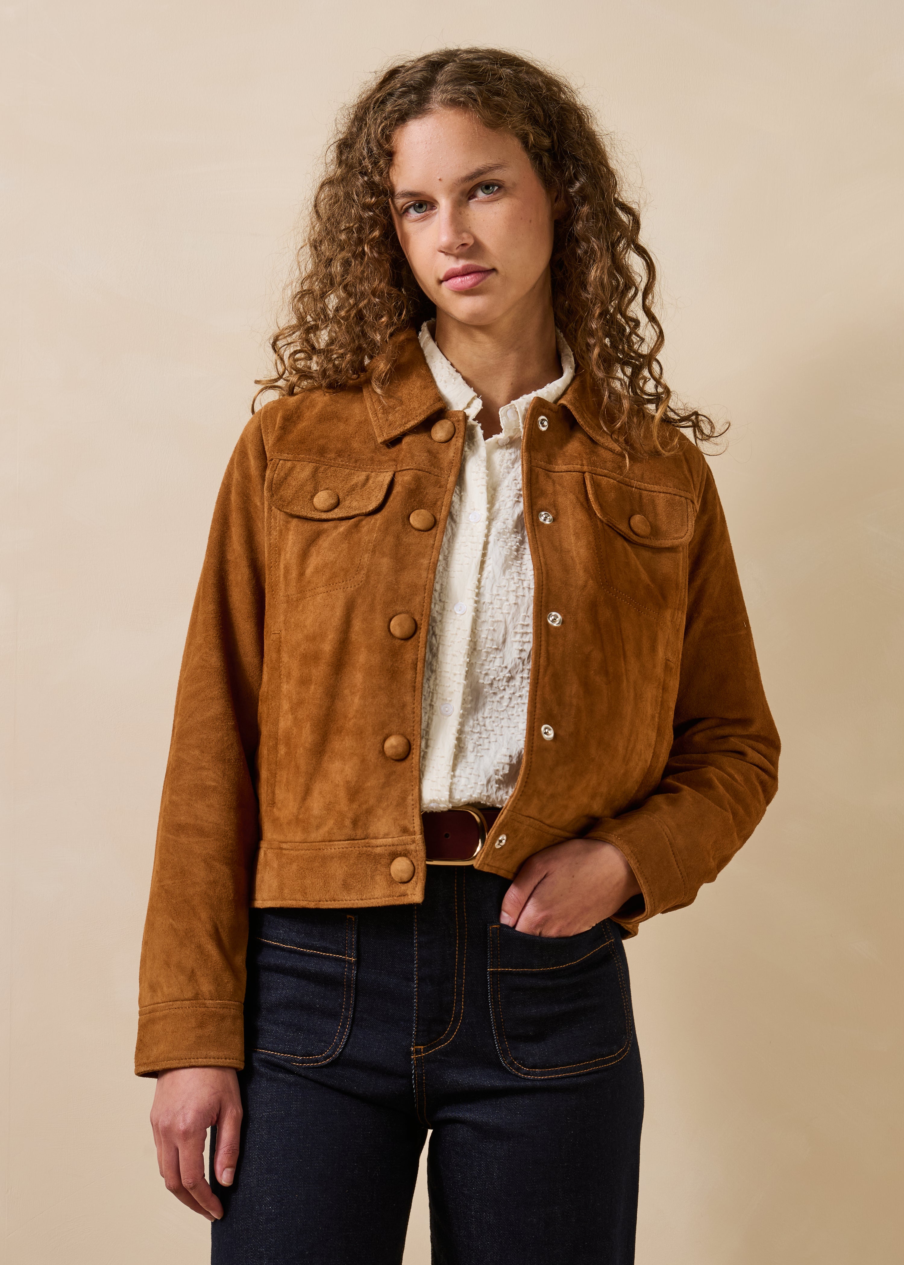 Blouson court en daim, LA FEE MARABOUTEE