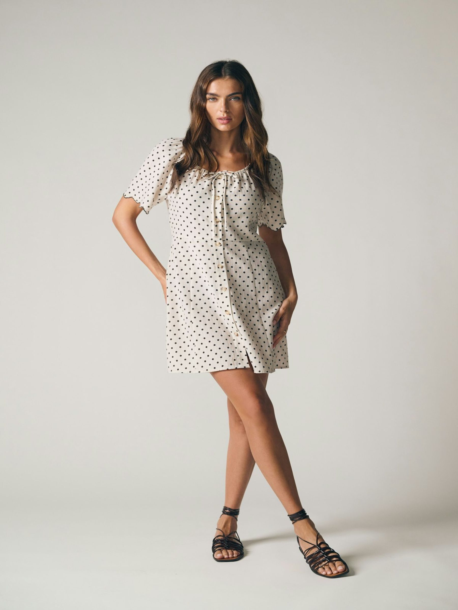 Robe, ONLY