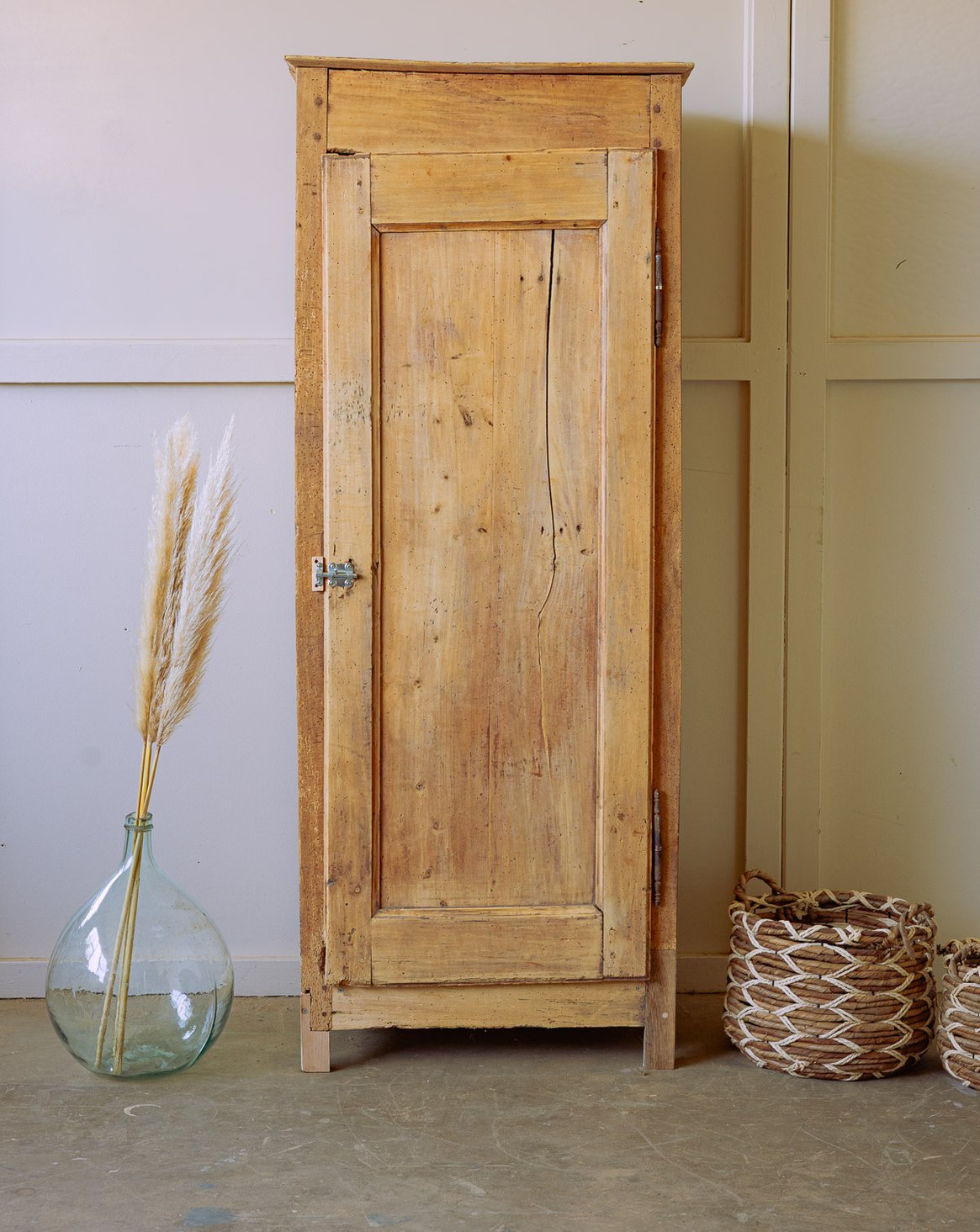 Armoire parisienne façon bonnetière Blandine N°475 - Bon état, DEBONGOUT