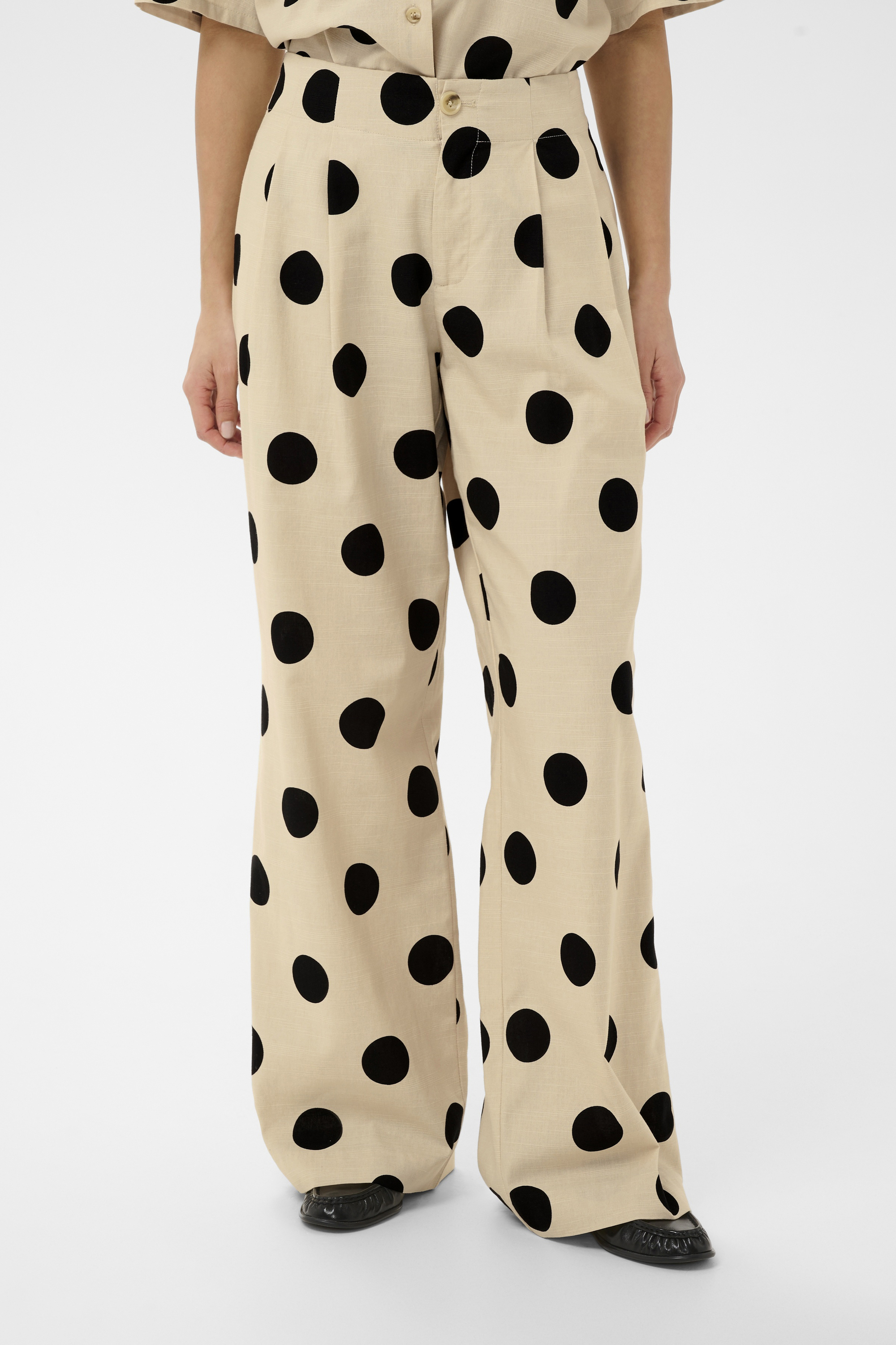 Pantalon casual, CULTURE