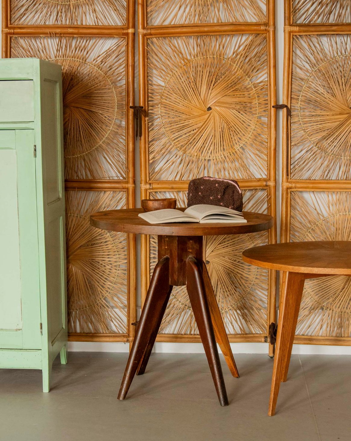 Table basse au bois brut Donna N°1539 - Bon état, DEBONGOUT