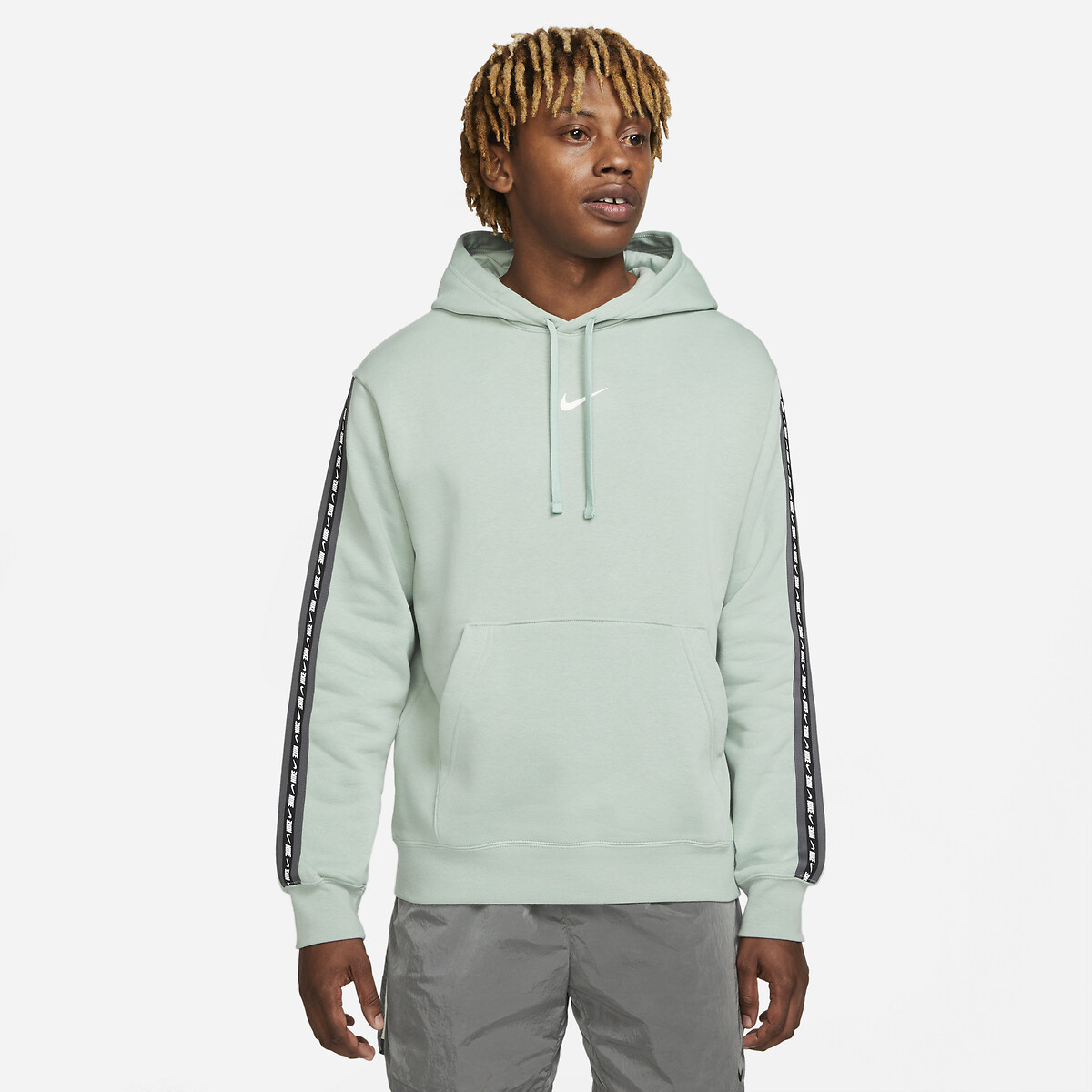 hoodie nike logo