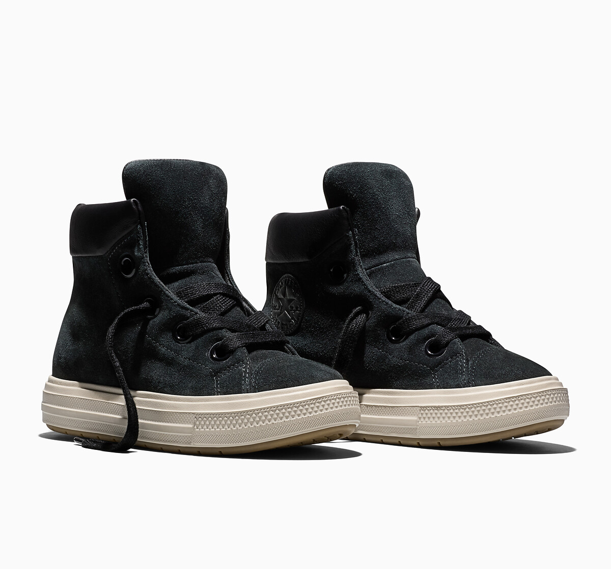 Boots CHUCK TAYLOR ALL STAR ELEMENT BOOT MID PROTECT, CONVERSE
