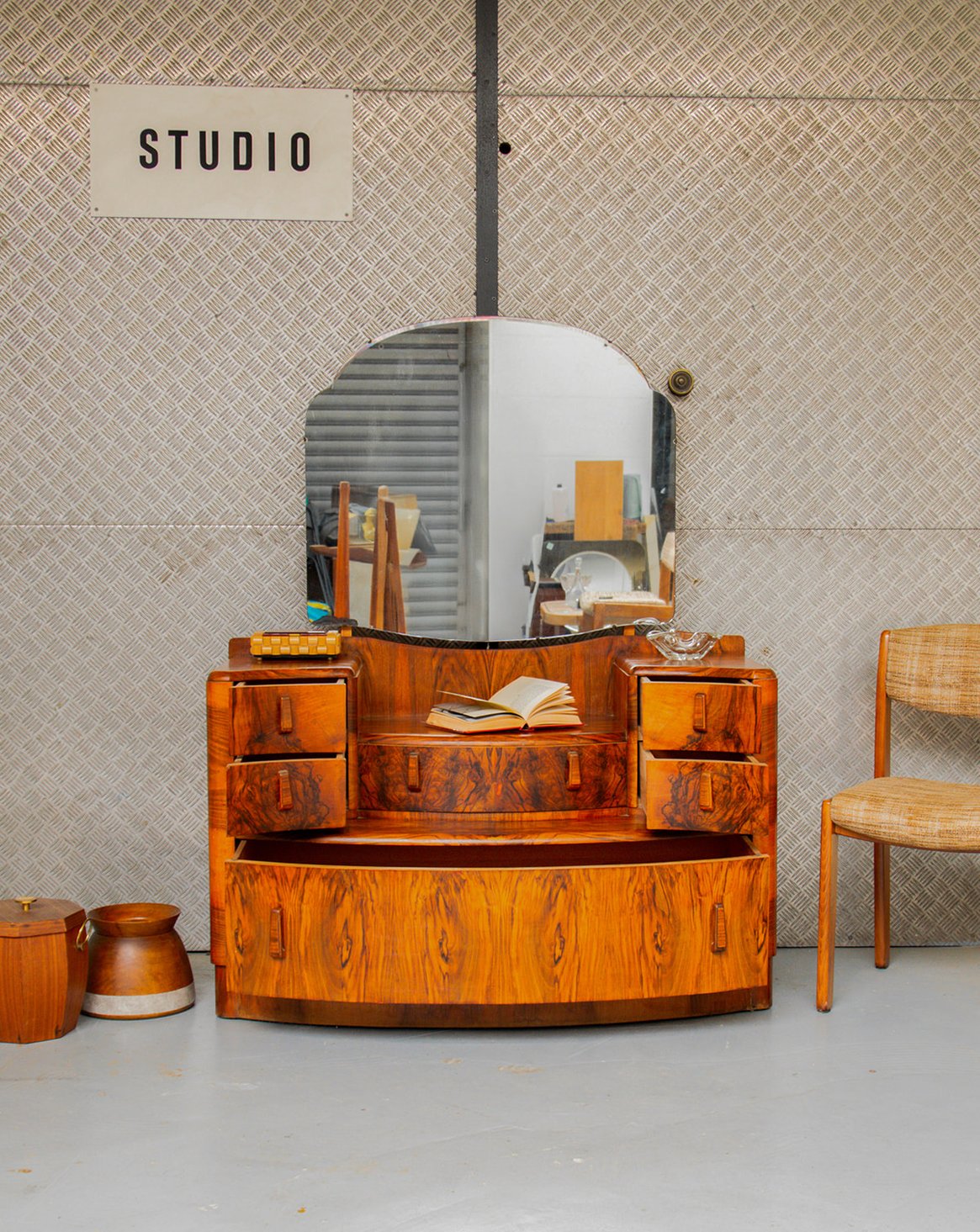 Coiffeuse en bois Louise N°120 - Bon état, DEBONGOUT