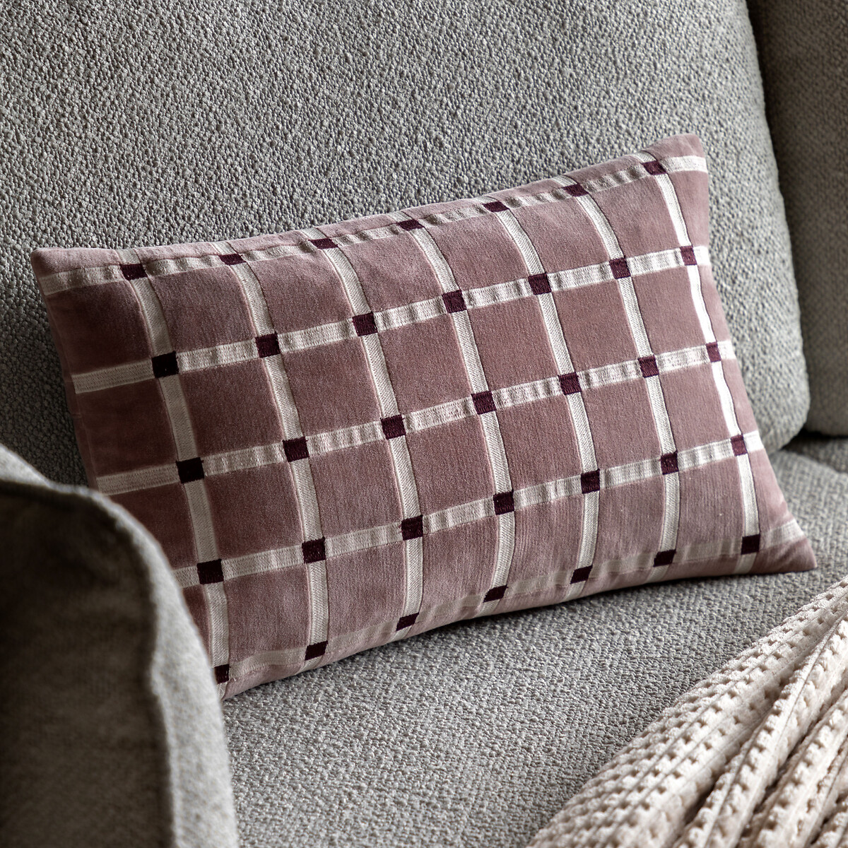 Velvetine Velvet Cushion, ÉDITÉ