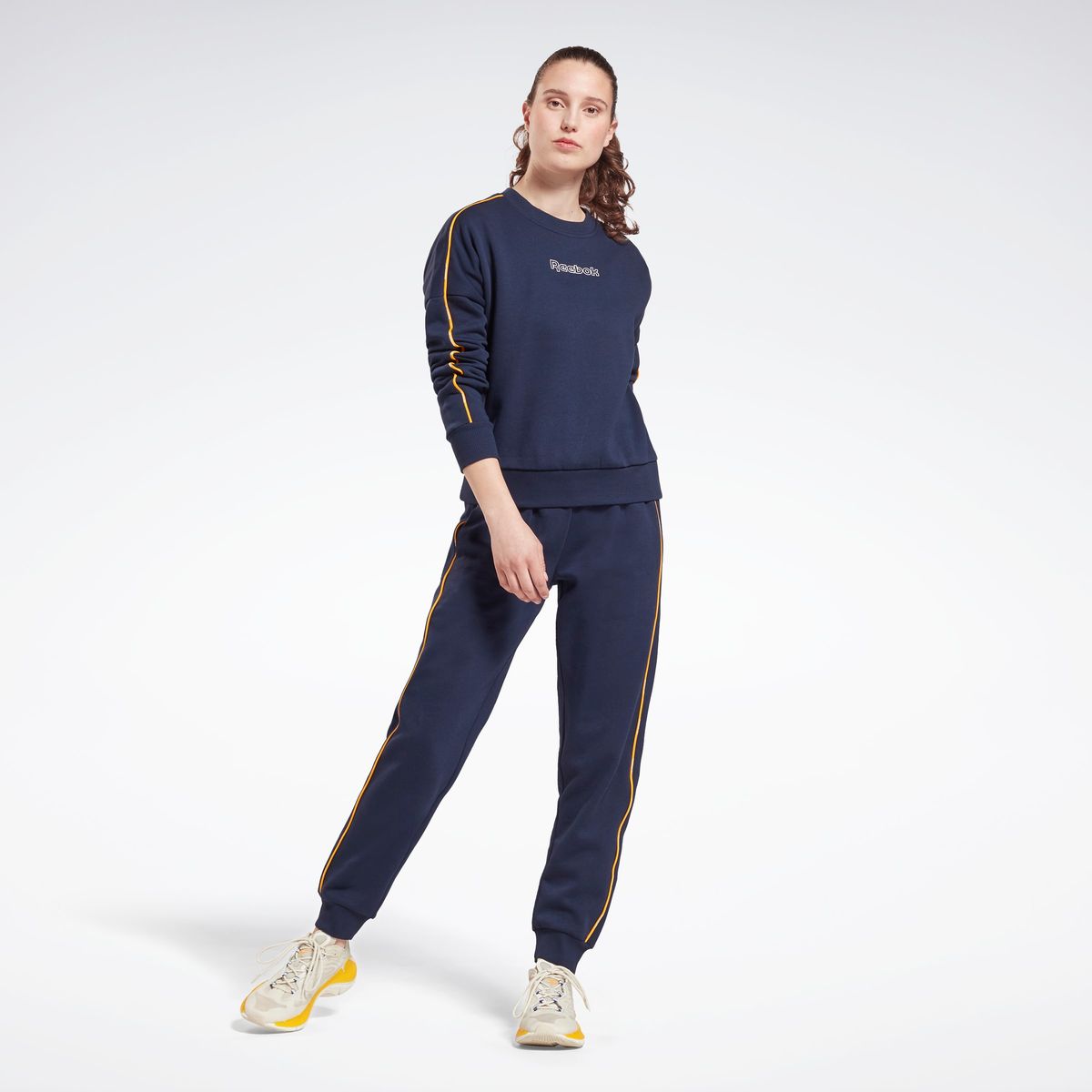 Купить Спортивный Костюм Reebok