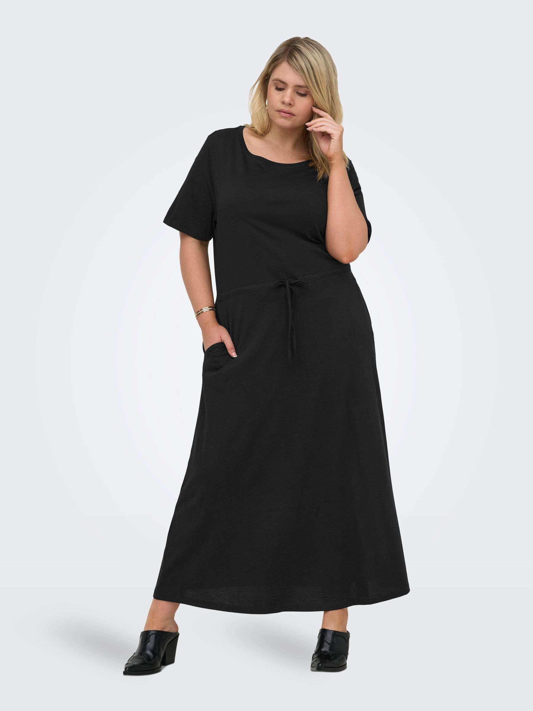 Robe, ONLY CARMAKOMA
