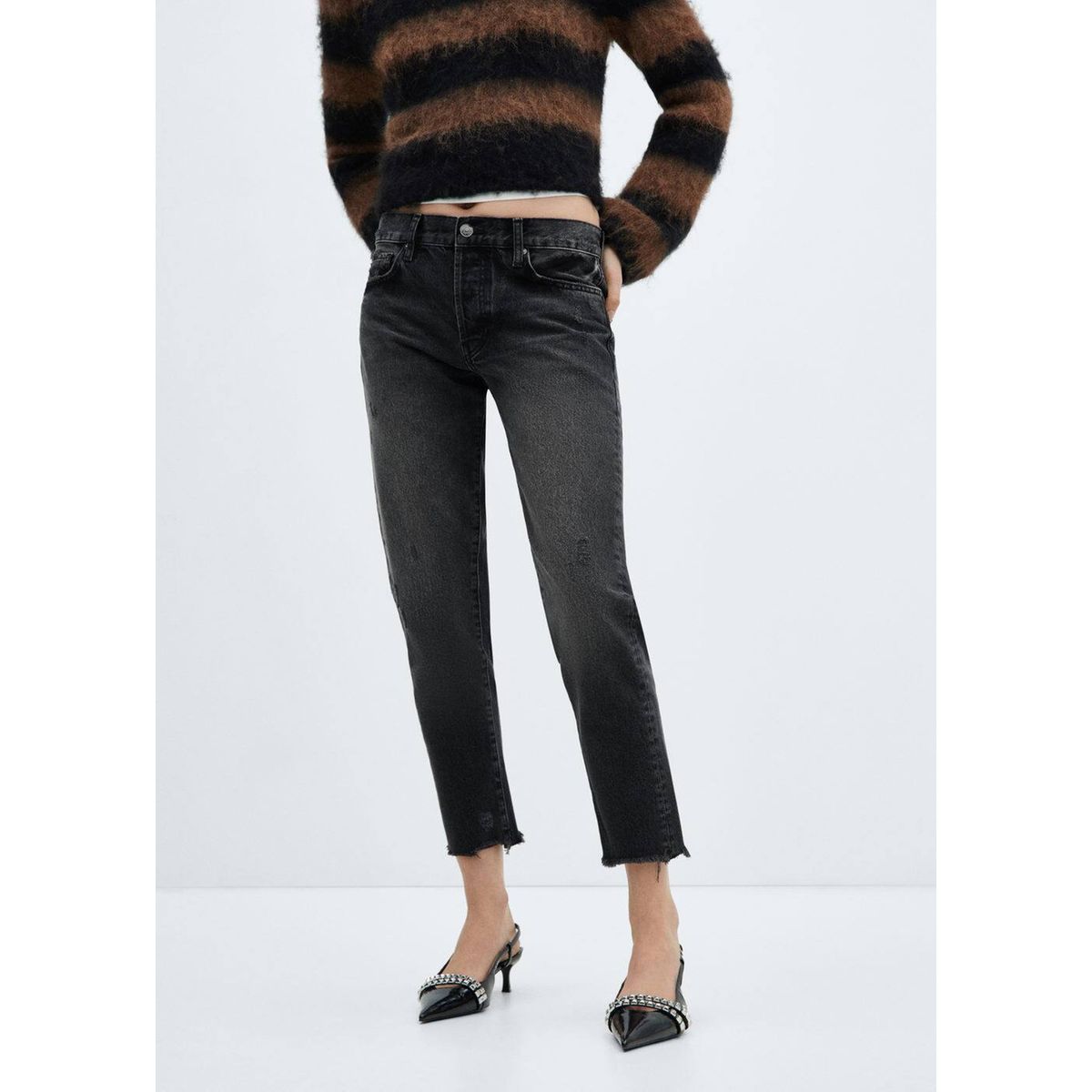 Jean noir effiloché shop en bas femme
