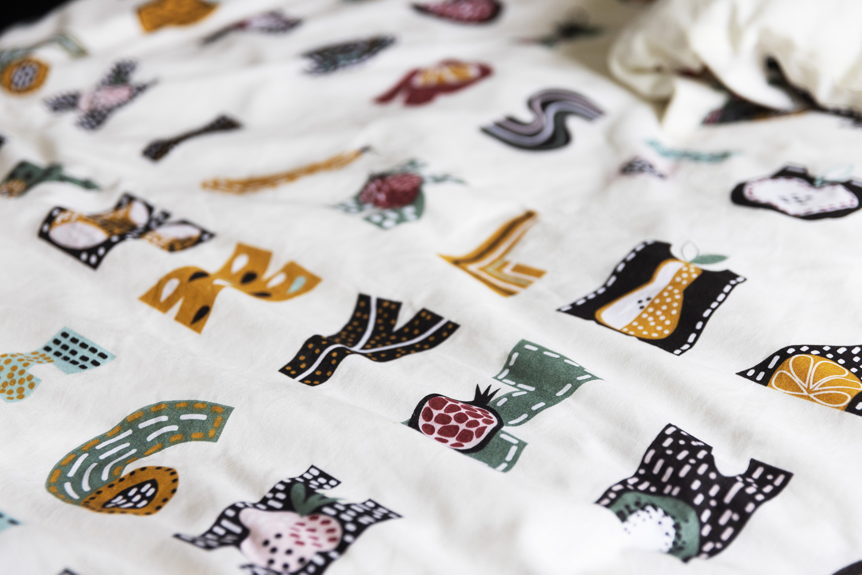 Parure housse de couette + taie Farandole ABC, EDEN