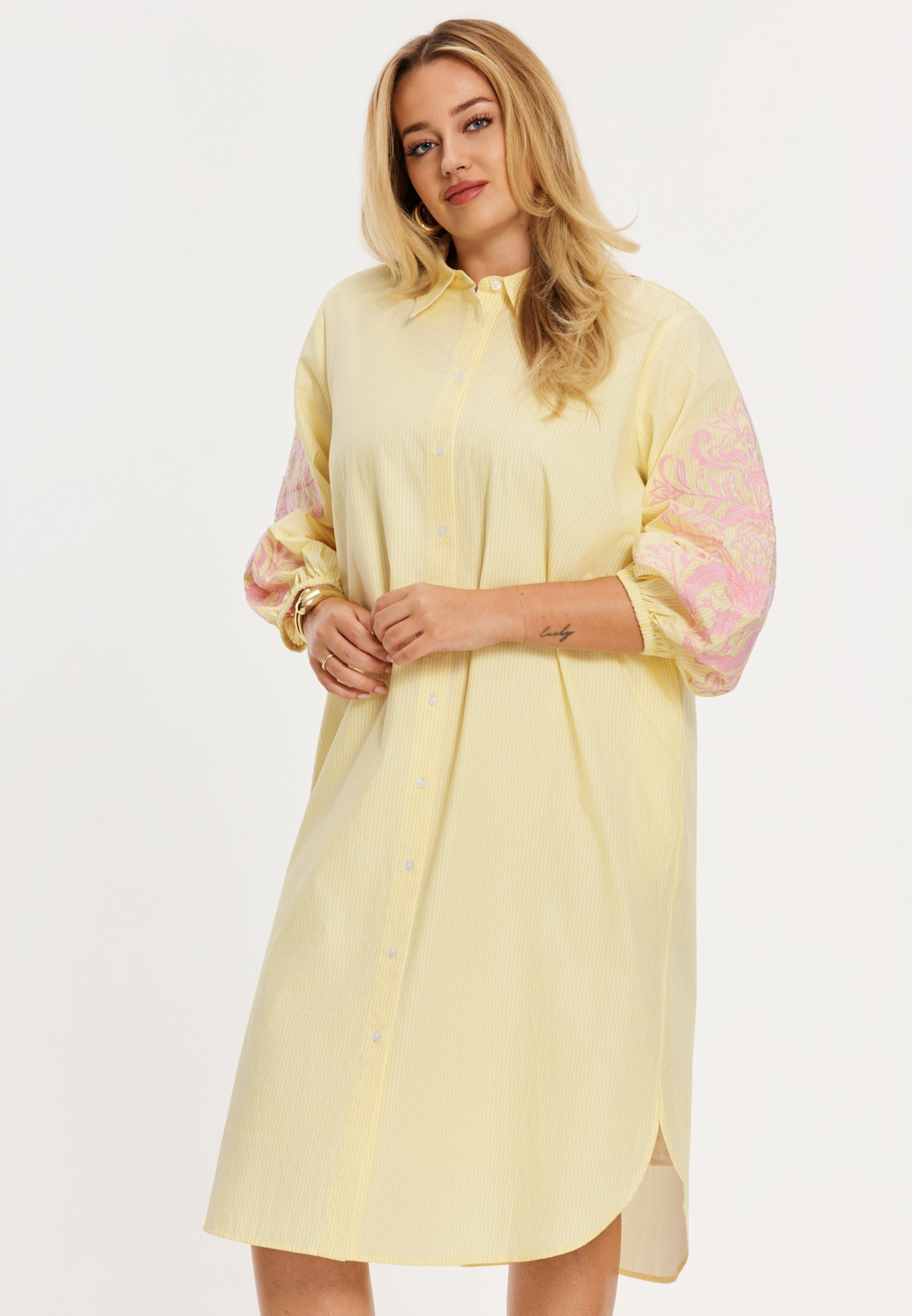 Robe Flare Fit, YOEK