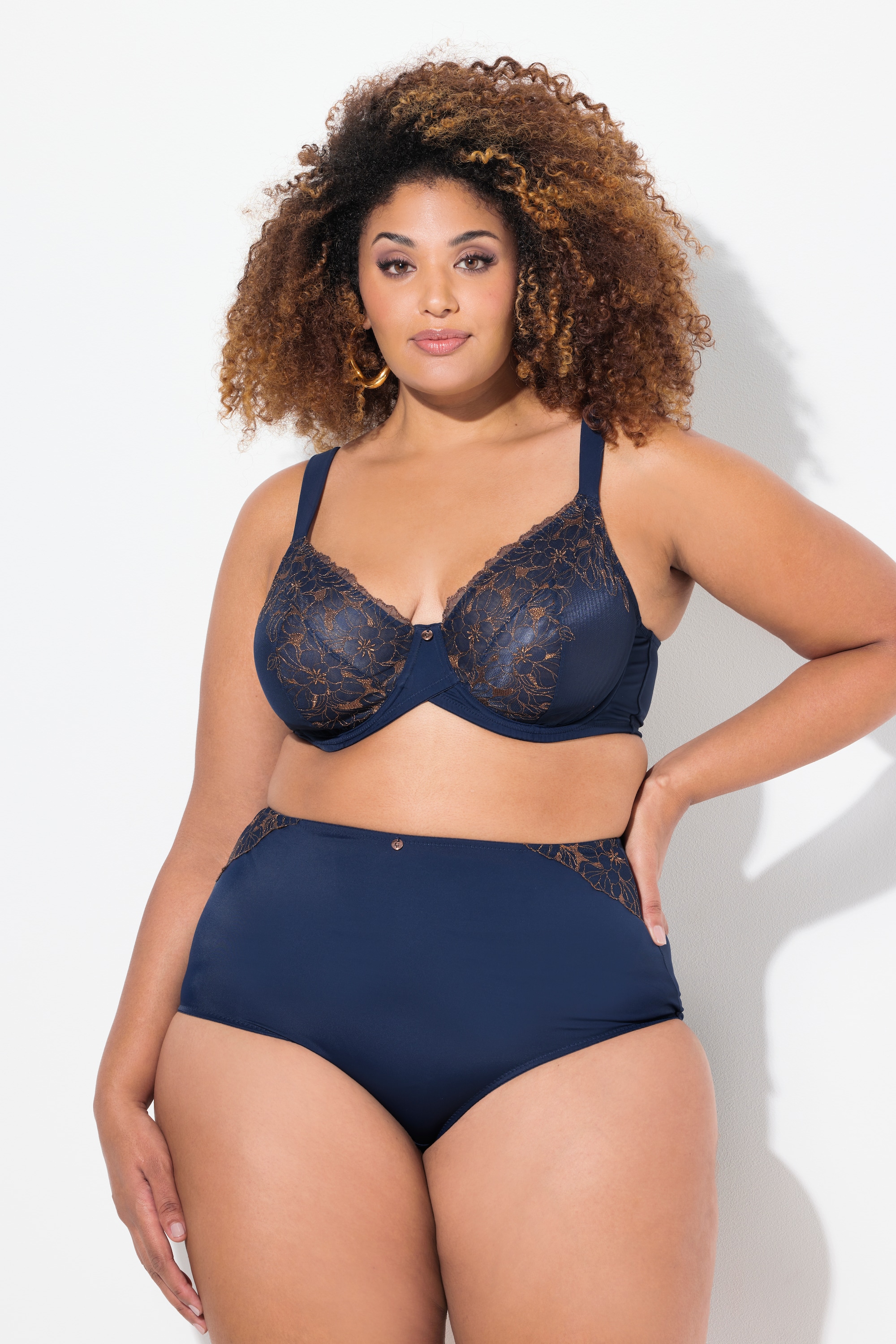 Soutien-gorge à armatures, broderie florale, ULLA POPKEN