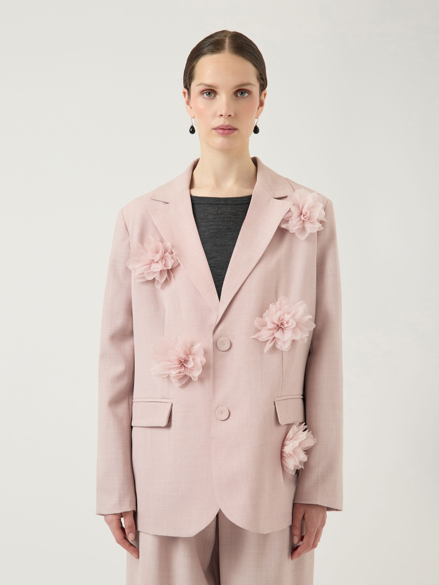 Blazer, YAS
