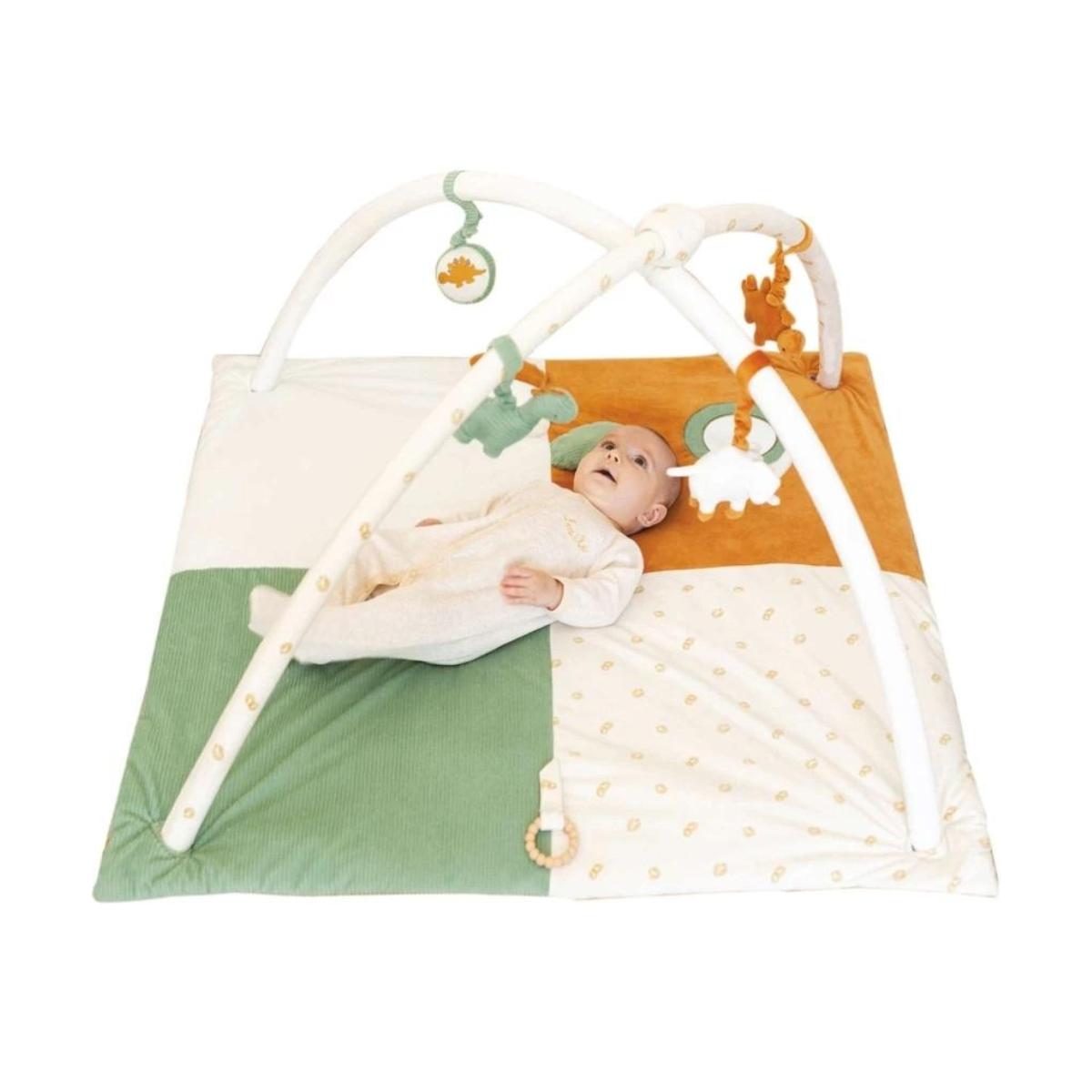 Tapis d'éveil, TROIS KILOS SEPT