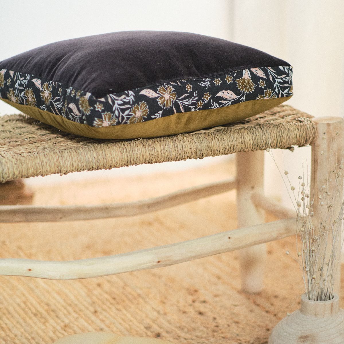 Coussin décoration réversible INDIES YUGA, TODAY