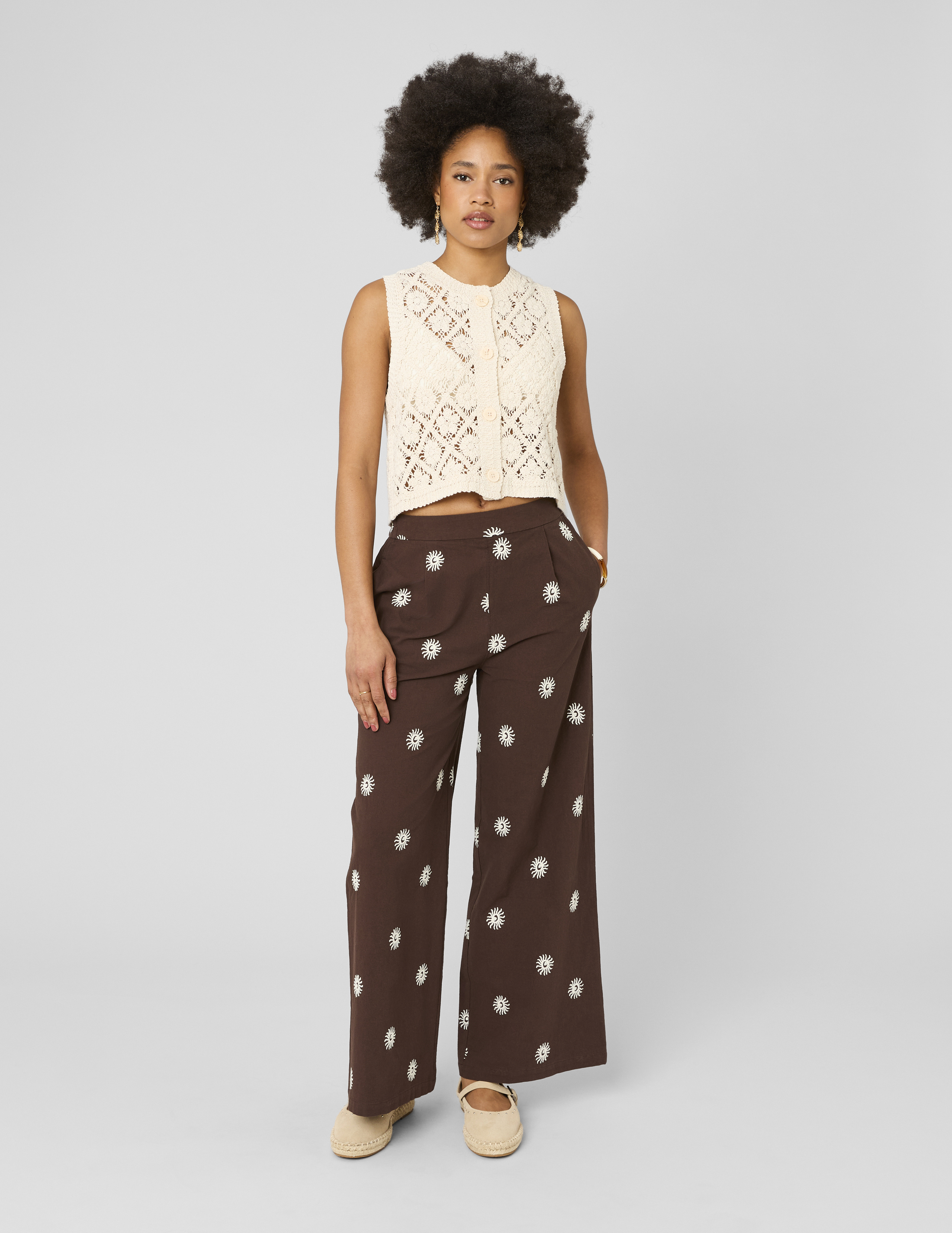 Pantalon brodé, BZB