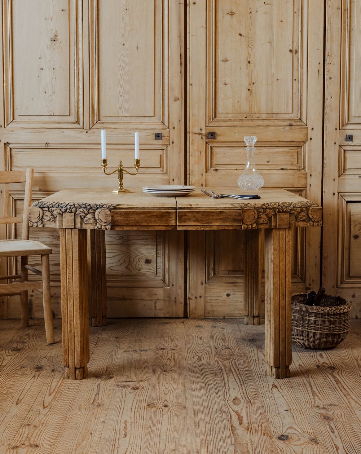 Table à manger art déco en bois Romy N°1425 - Bon état, DEBONGOUT