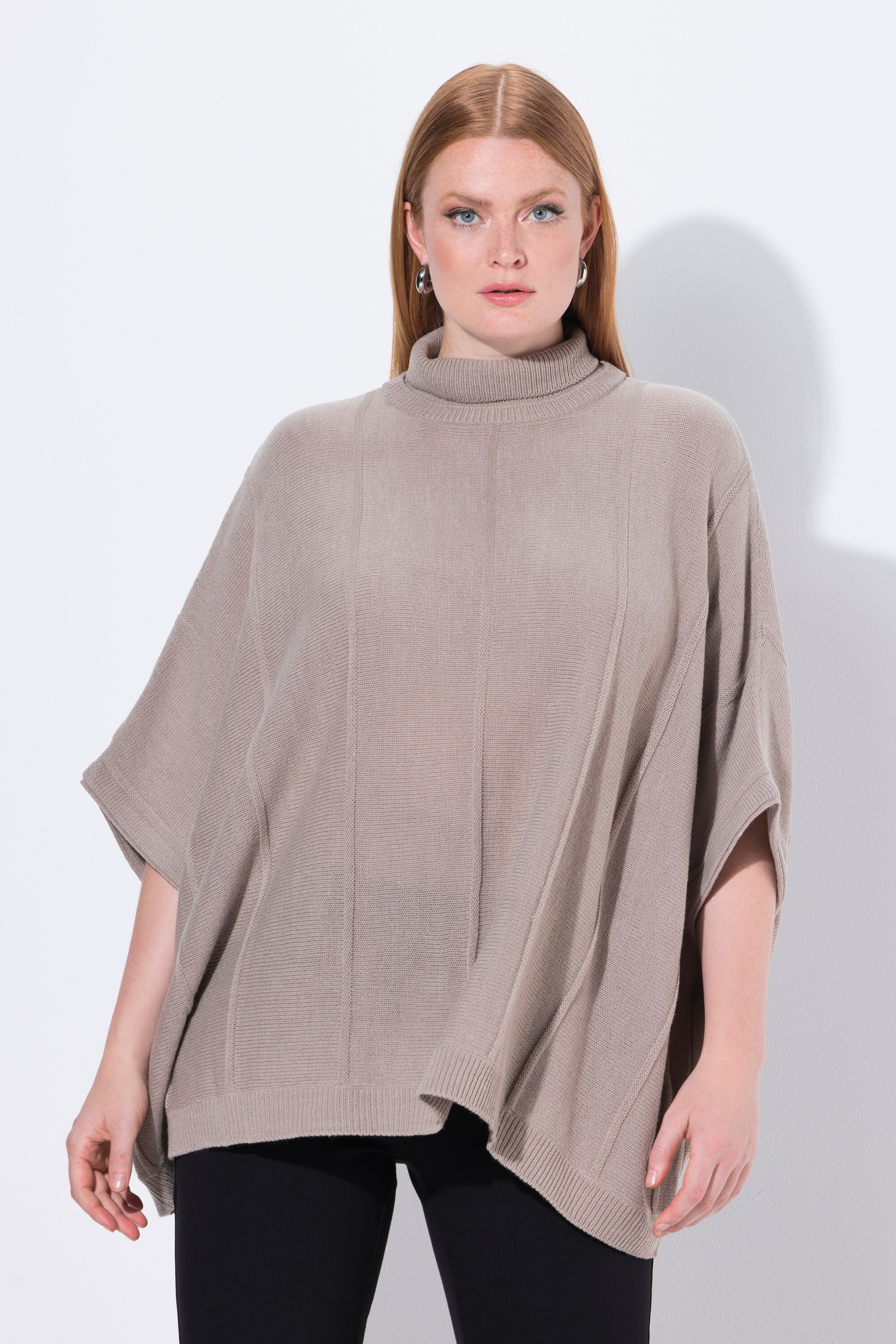 Poncho oversize en maille côtelée, col roulé, ULLA POPKEN