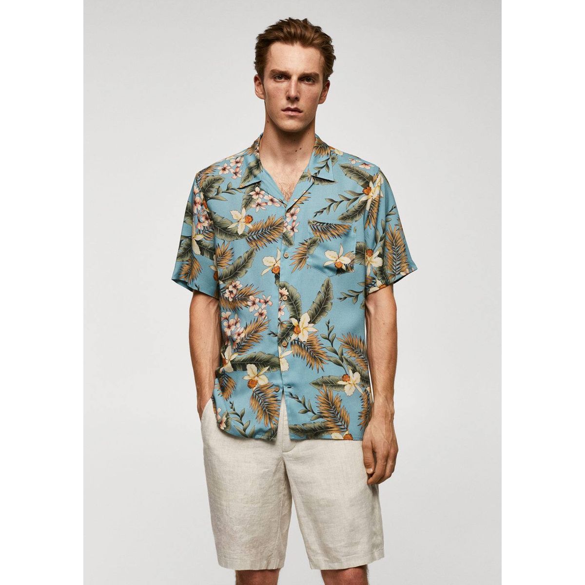 Chemise regular fit en imprim hawa en bleu ciel Mango Man La
