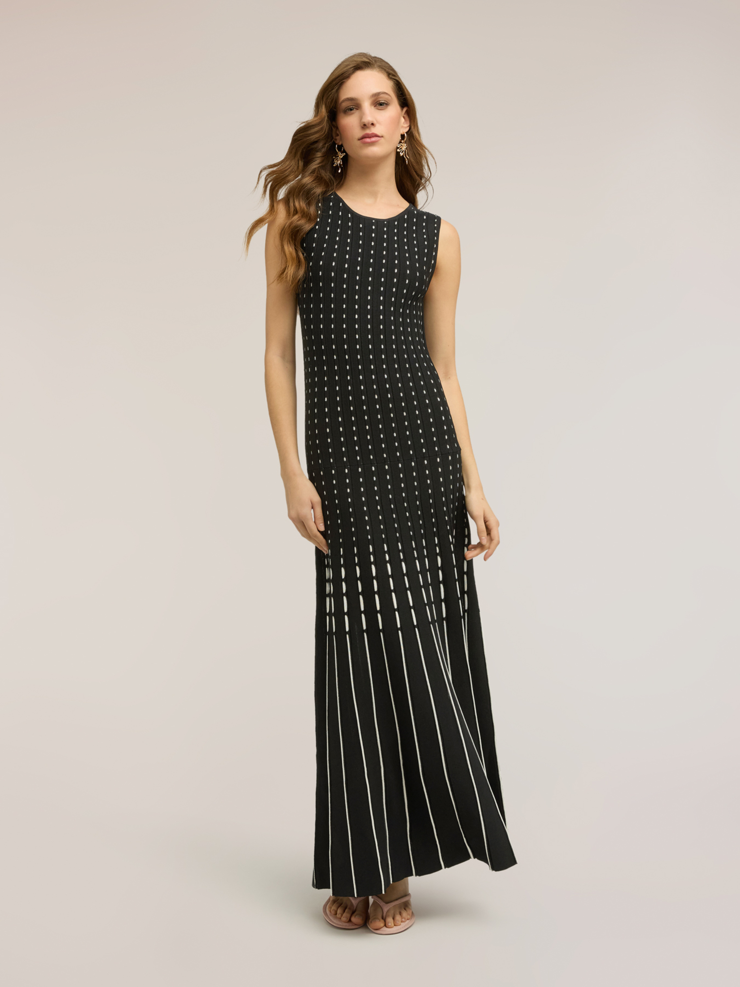 Robe longue plissée, MOTIVI