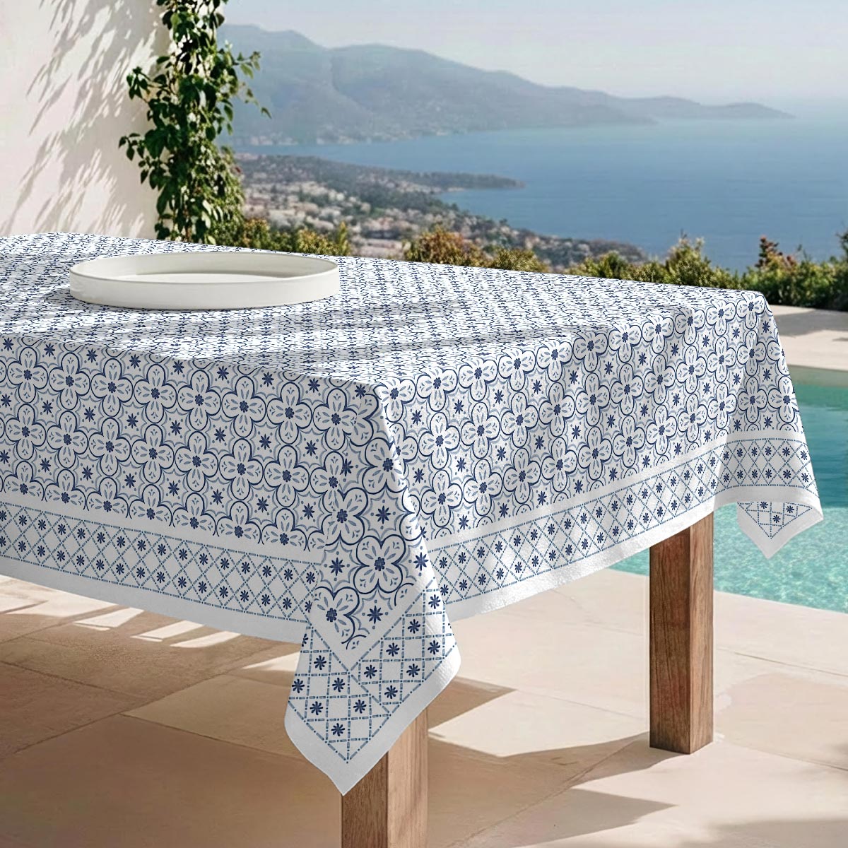 Nappe anti-taches Crosses - coton 100% -, NAF NAF HOME