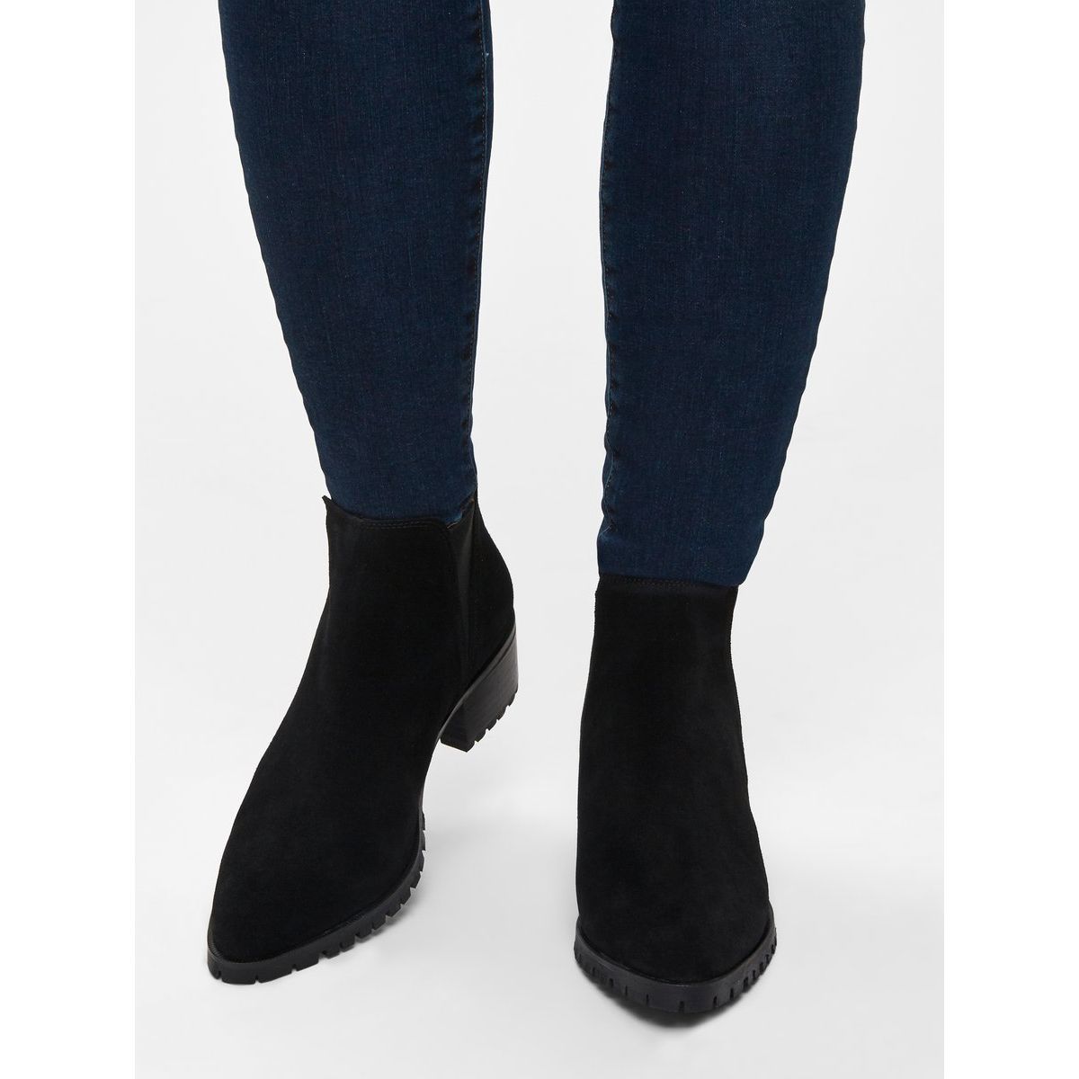 boots femme daim noir