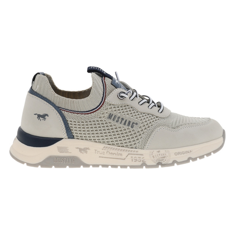 Baskets running bleu marine à talon plat avec un col élastiqué, MUSTANG