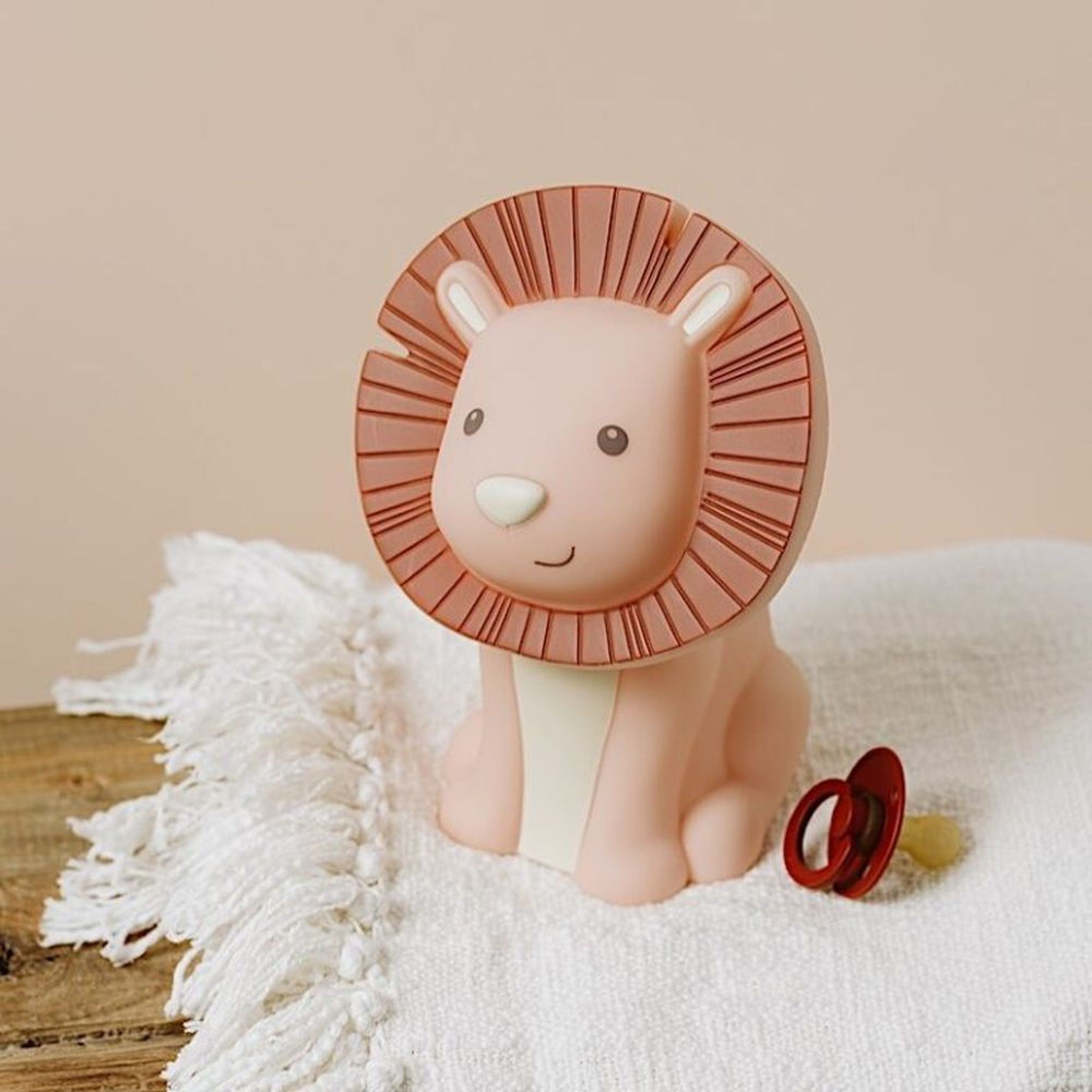 Veilleuse Hakuna rechargeable Lion, L ATELIER PIERRE