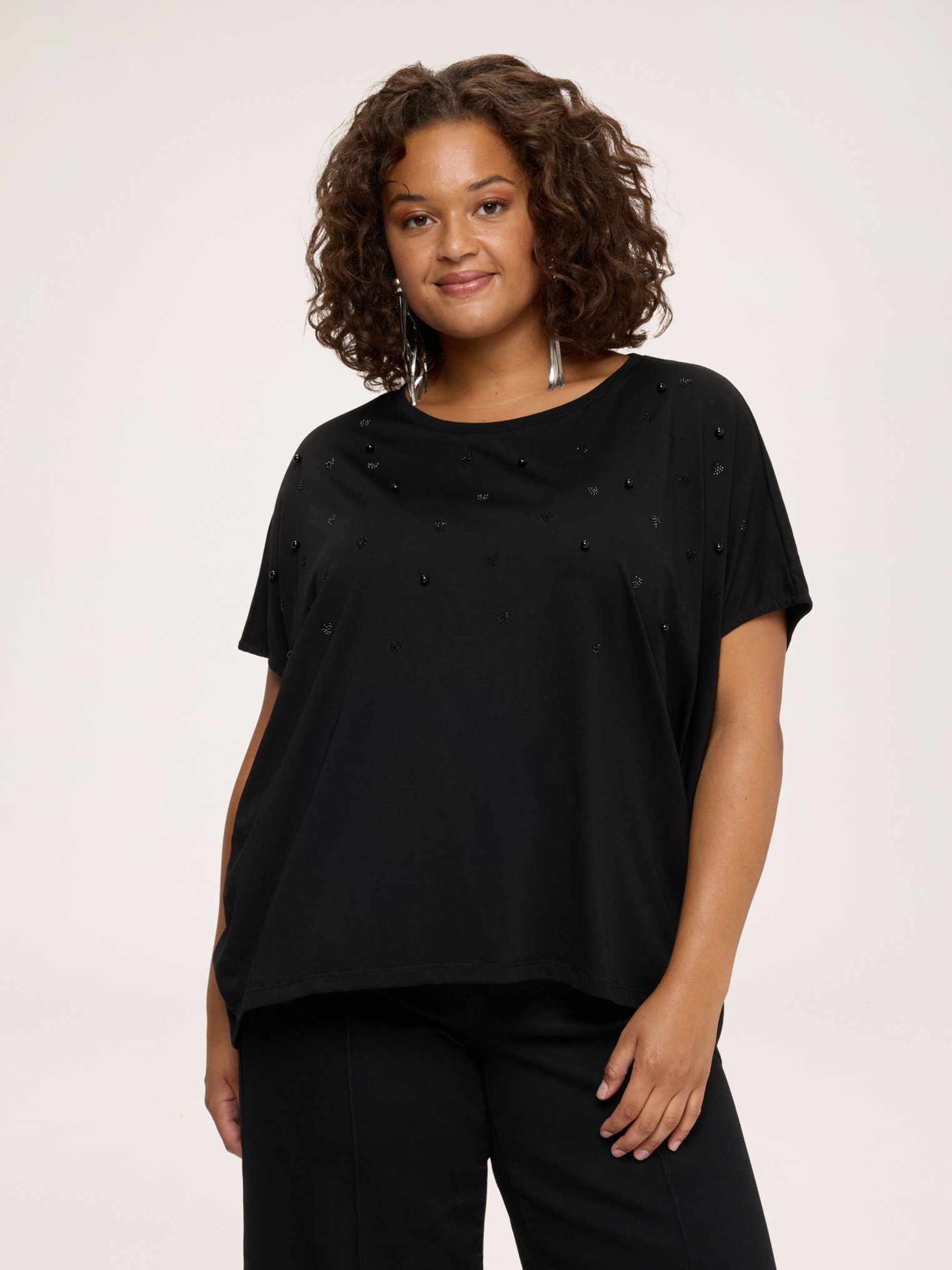 T-shirt avec petits cœurs en strass et perles, FIORELLA RUBINO