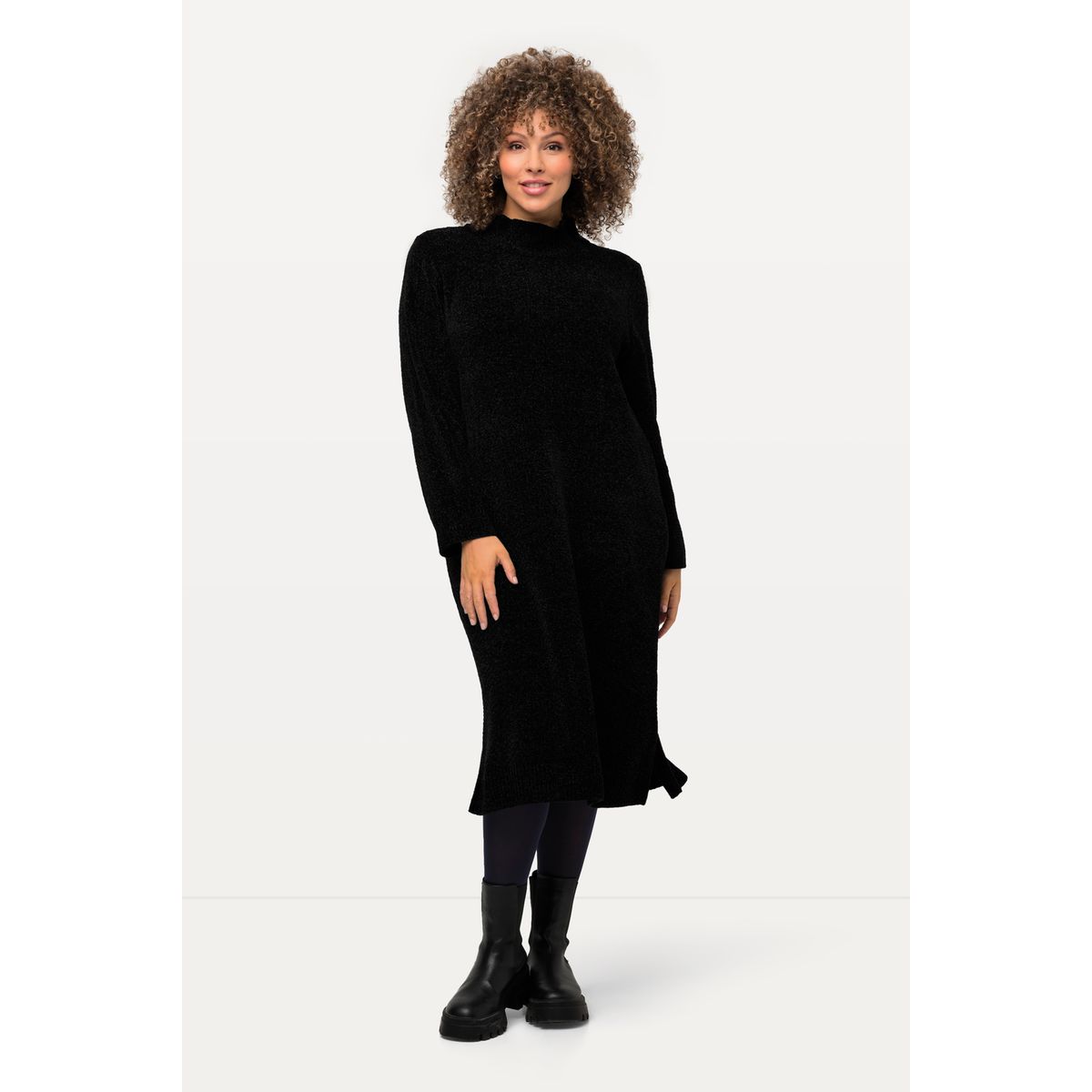 Robe noir col montant best sale sans manche