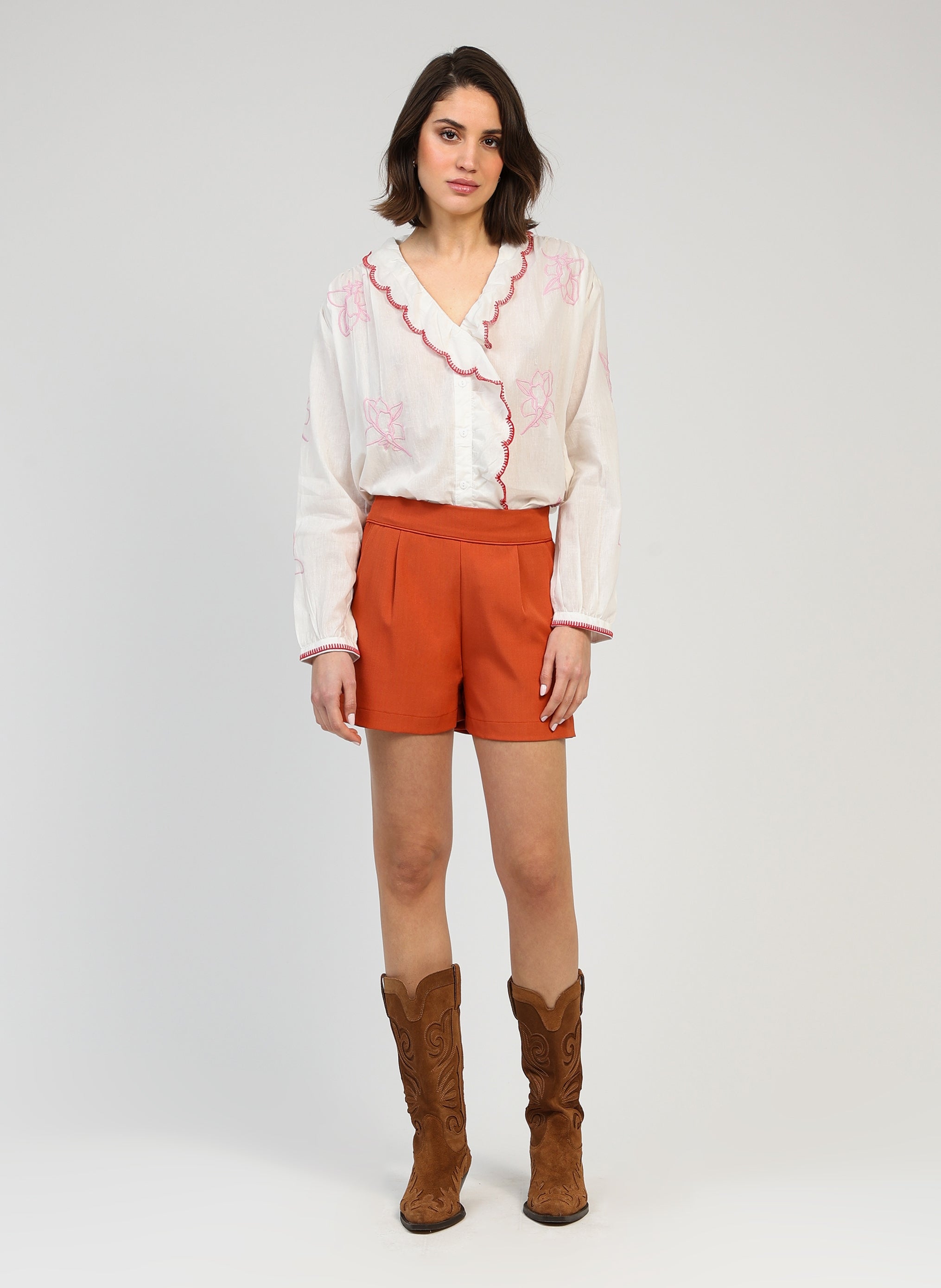Short PAVANA, AN'GE