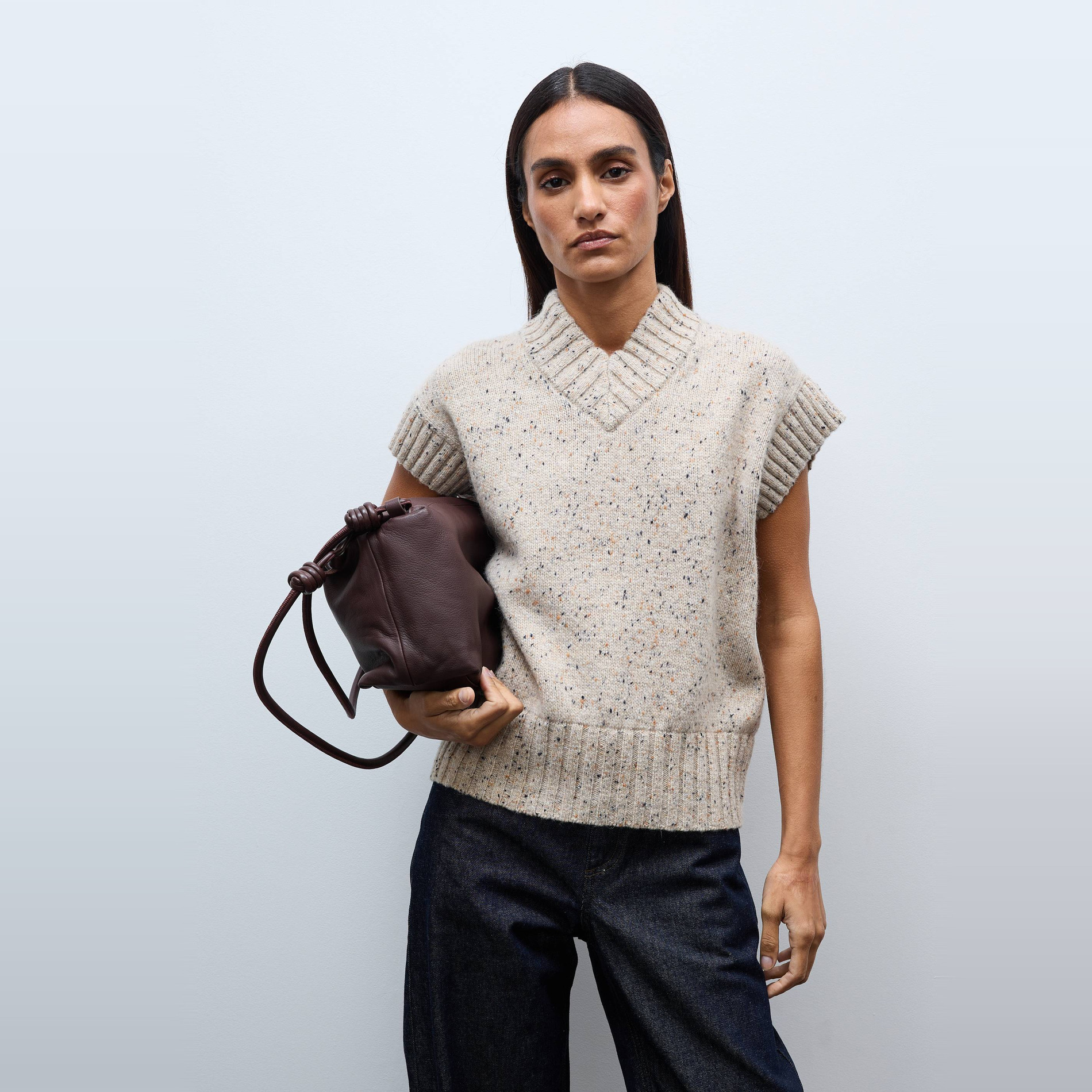 Pull sans manche col V contenant de la laine merinos, MONOPRIX