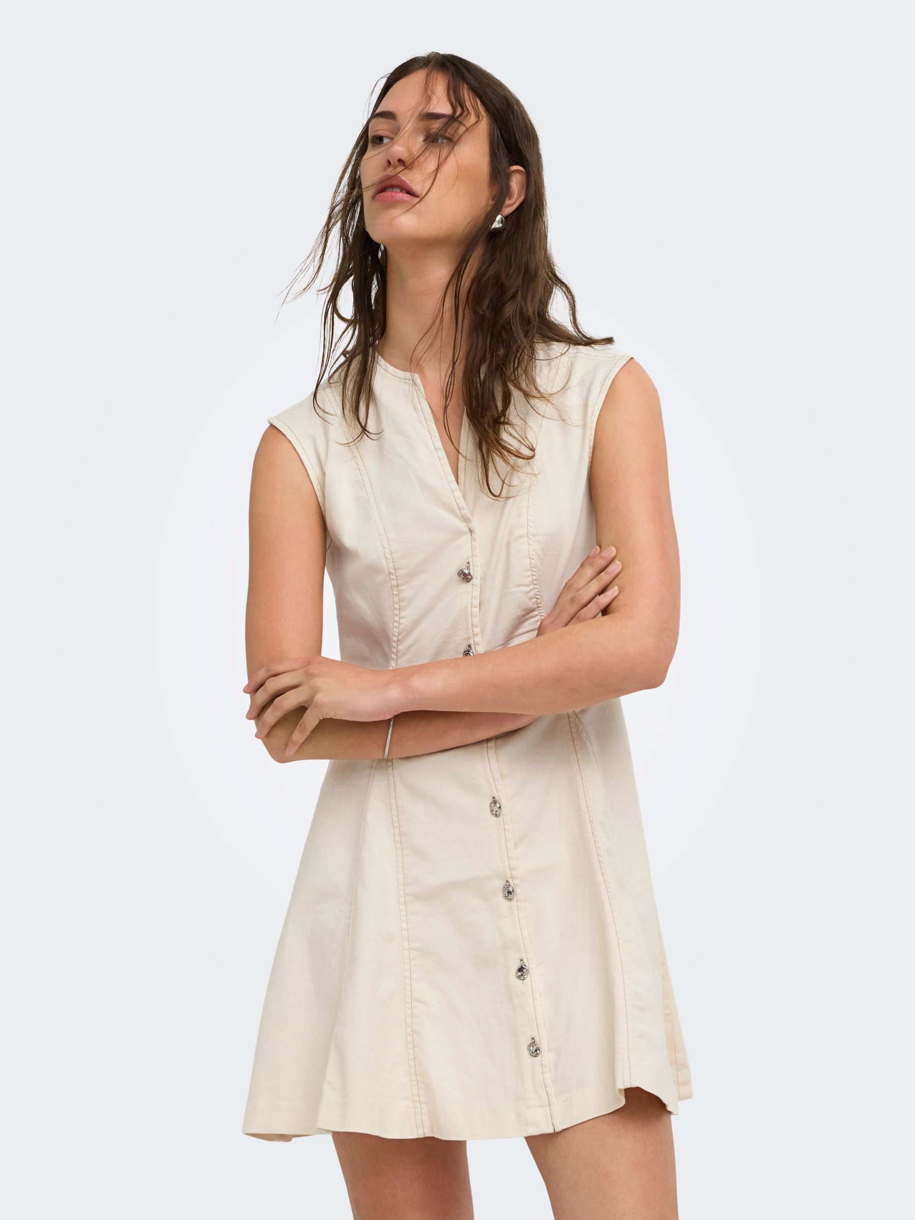 Robe, ONLY
