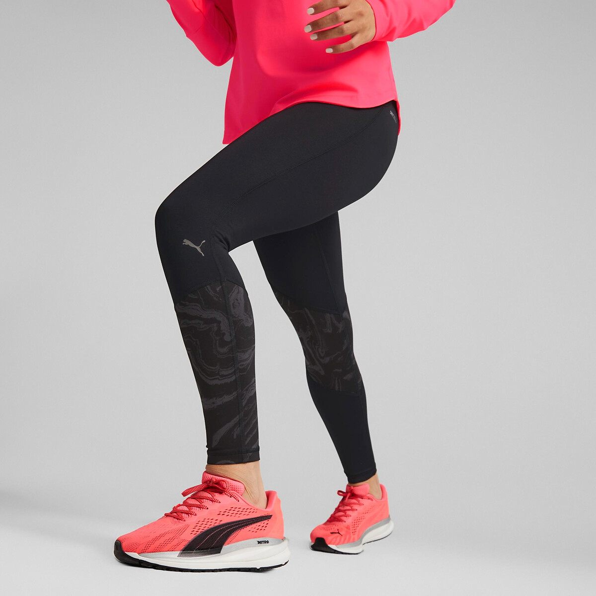 Image of Tight Cropped Running Leggings with Graphic Print and High Waist