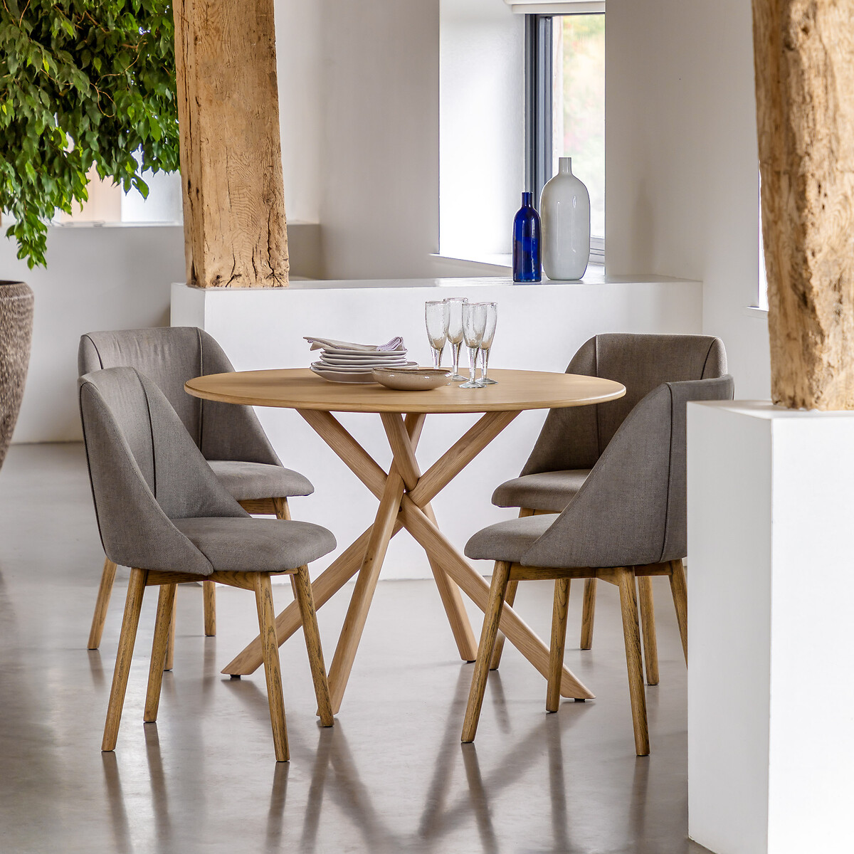 Kieron Round Oak Dining Table (Seats 4), SO'HOME