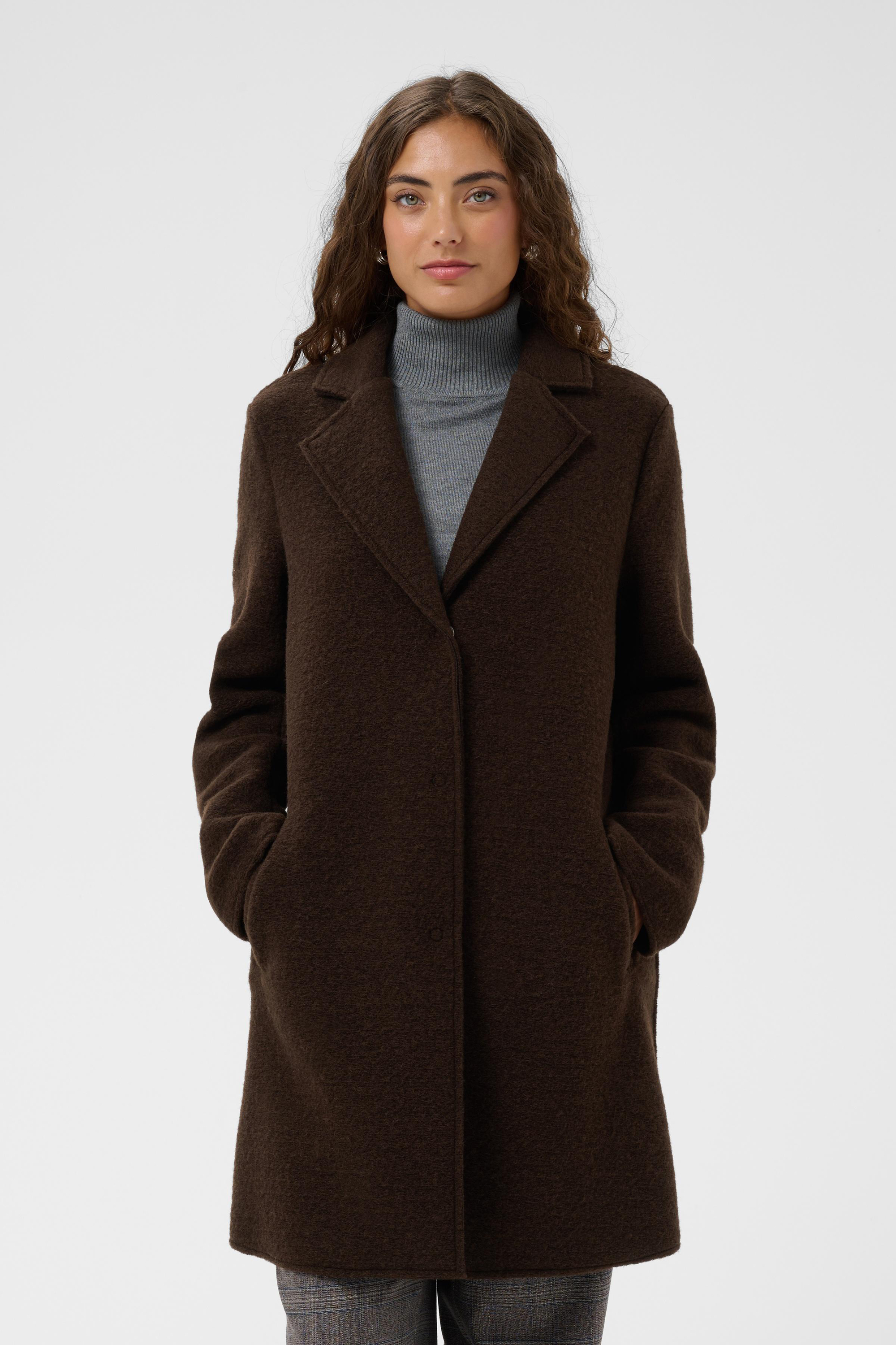 Manteau, CULTURE