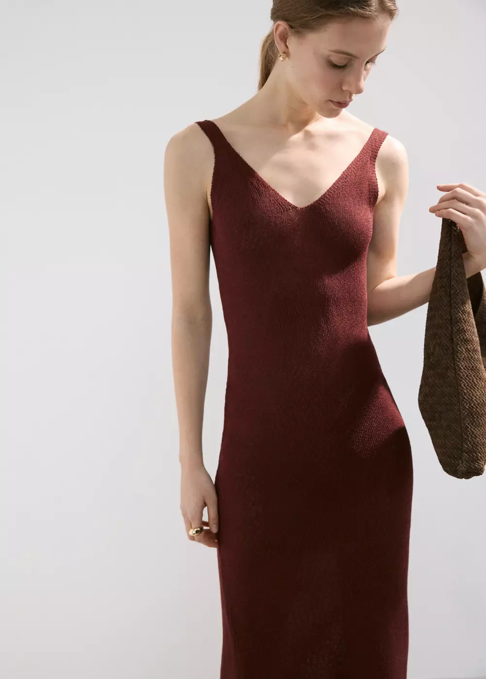 Robe en maille col V, MANGO