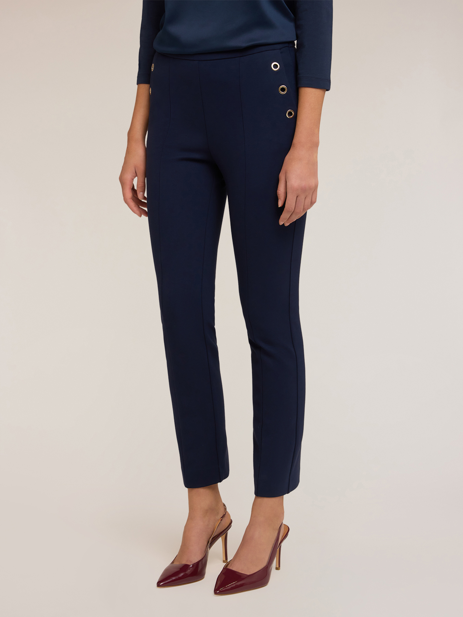 Pantalon regular avec motif œillets, MOTIVI