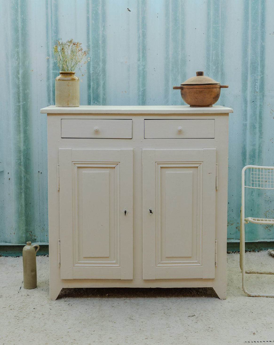 Buffet en bois beige clair Gilbert N°1909 - Bon état, DEBONGOUT